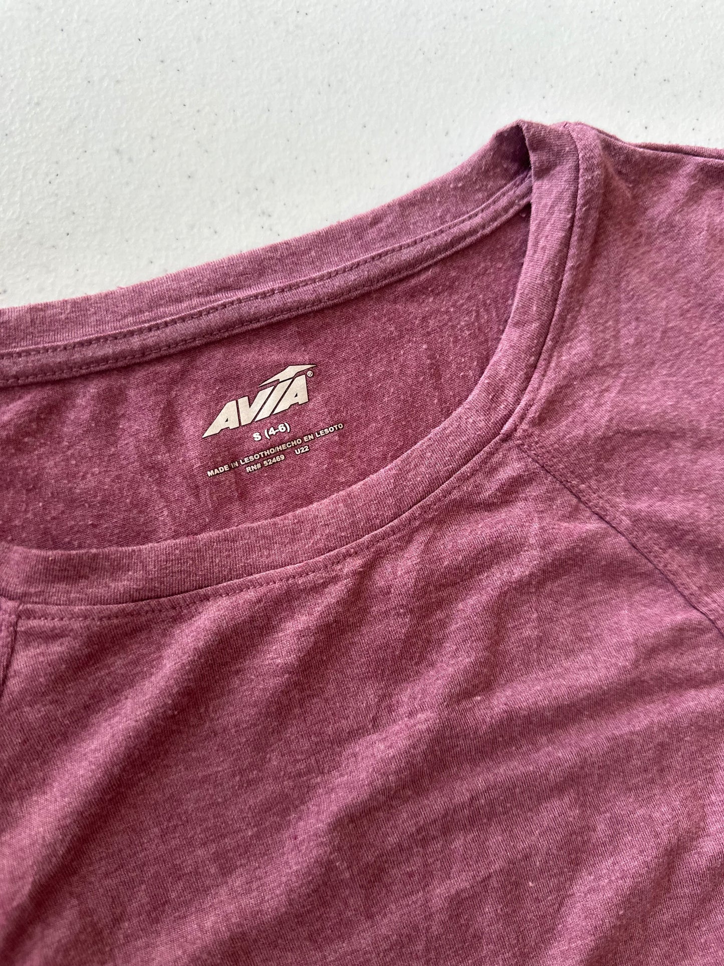 Playera CH AVIA rosa