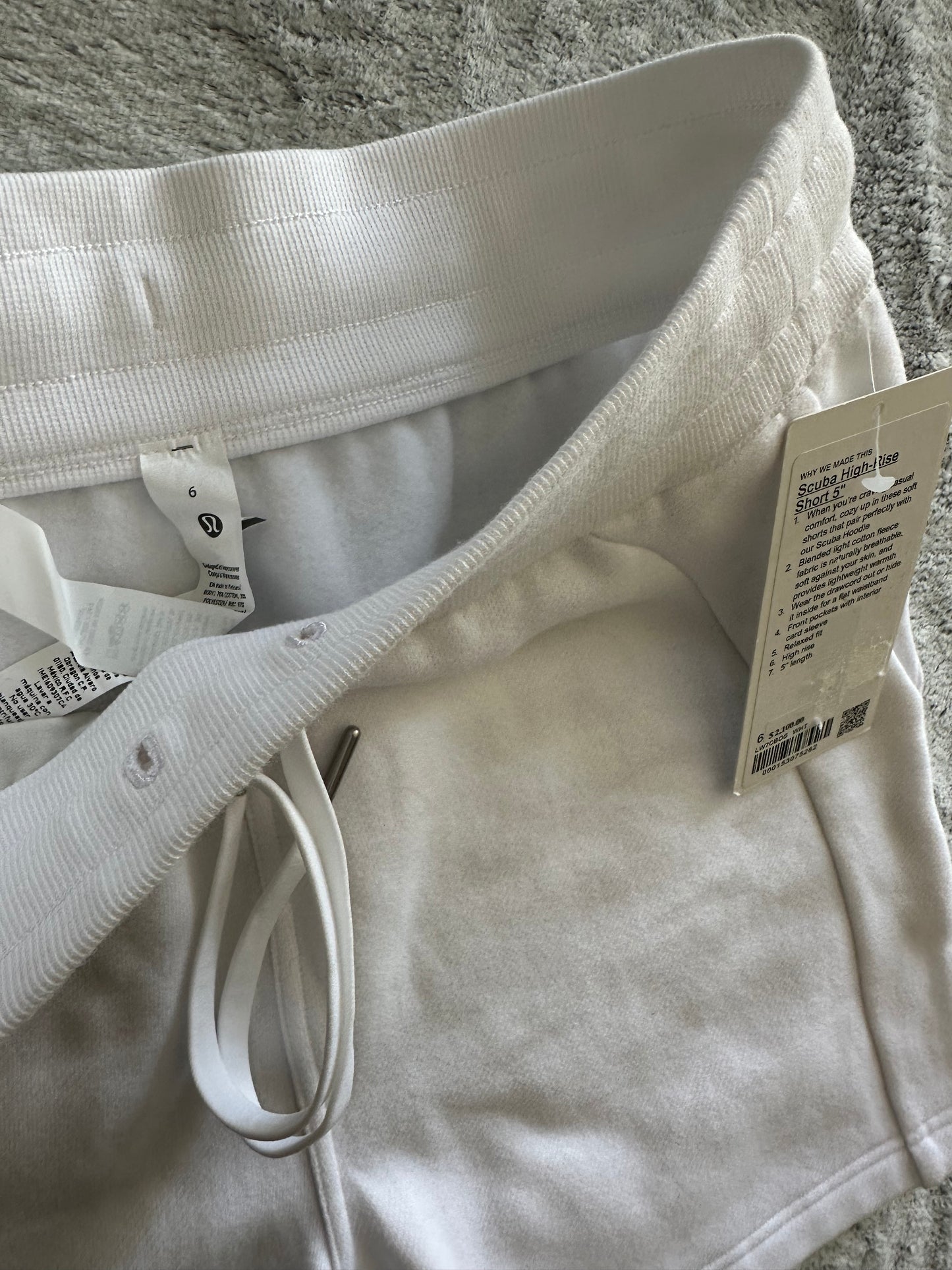 Scuba HR short 5" talla 6 nuevo