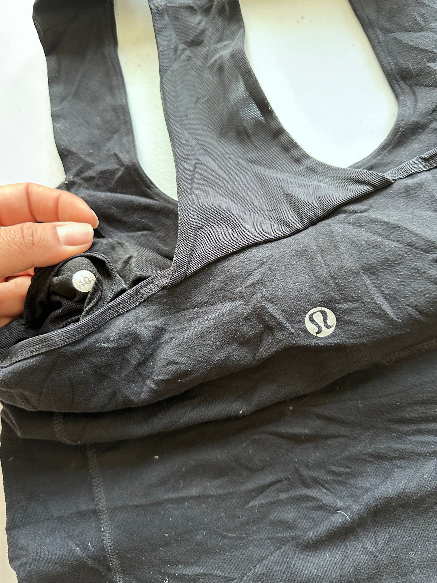 Tank 10 Lululemon negro