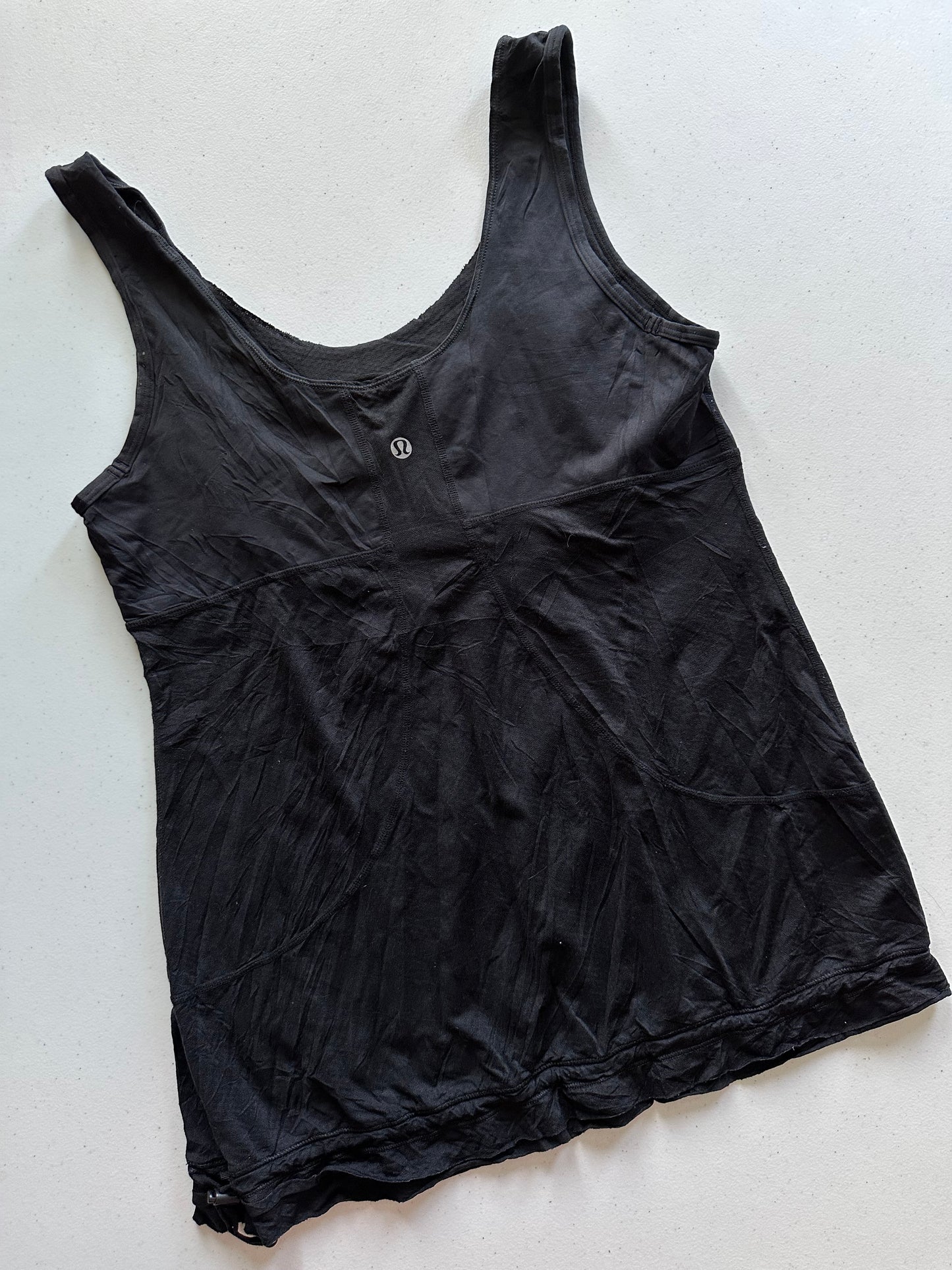 Tank 10 Lululemon negro