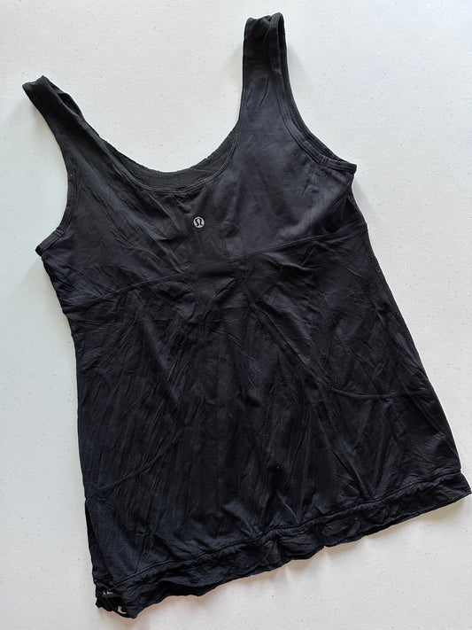 Tank 10 Lululemon negro