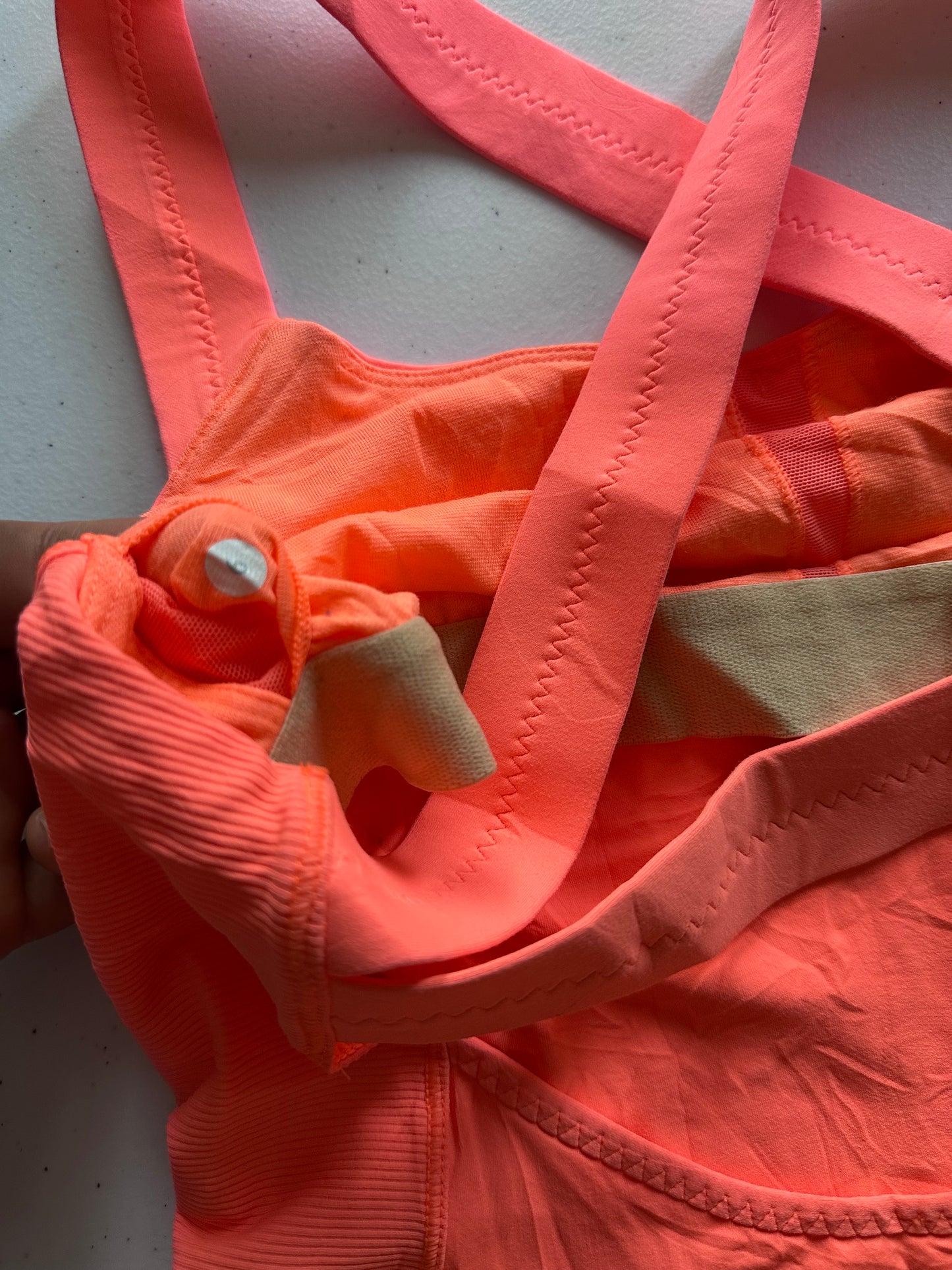 Tank 6 Lululemon naranja fosfo fosfo