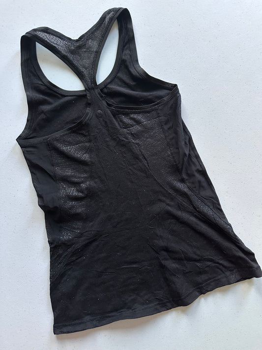 Tank 6 Lululemon negra