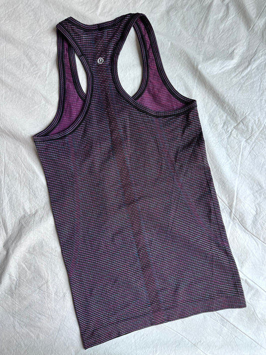 Tank 4 Lululemon morada