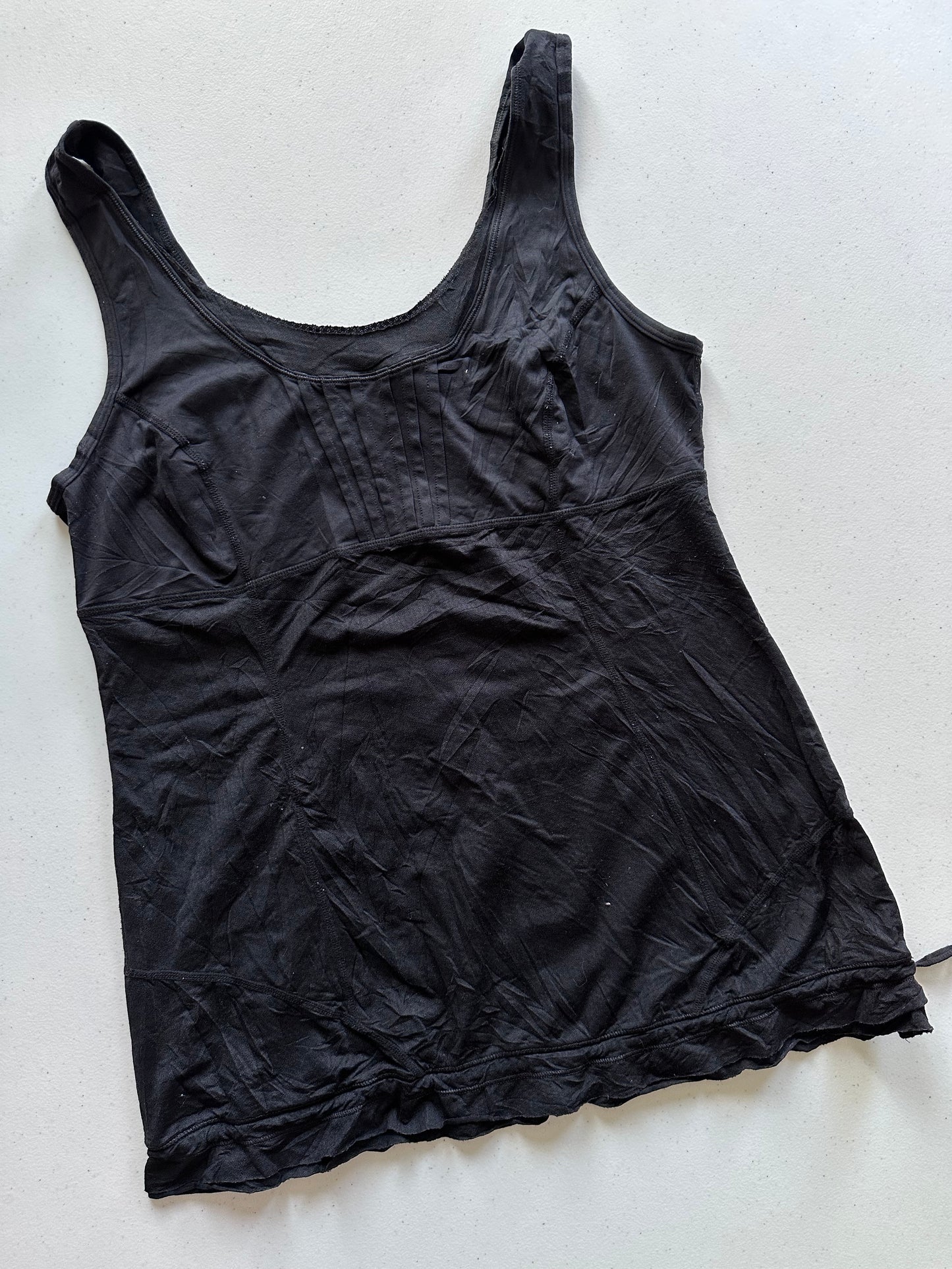 Tank 10 Lululemon negro