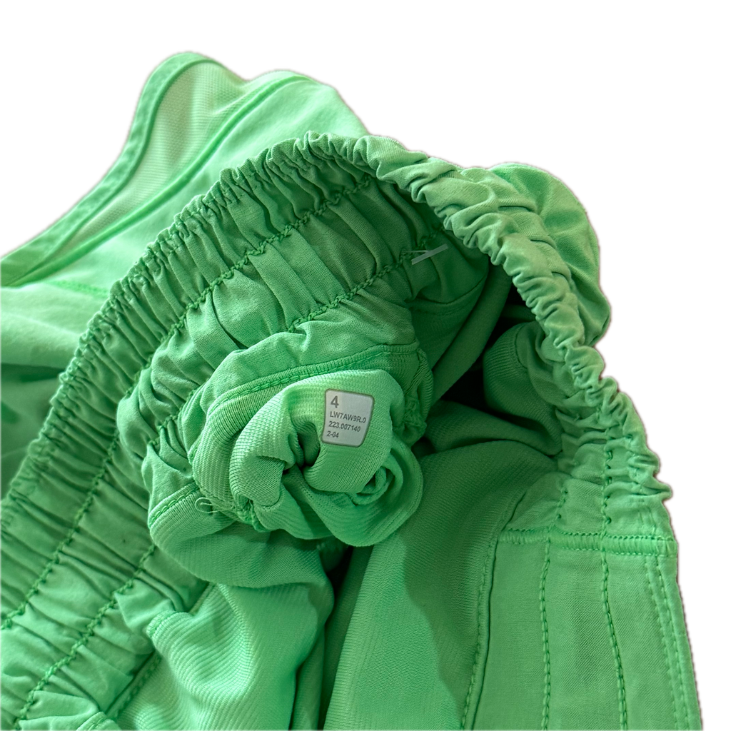 Short talla 4 verde fosfo