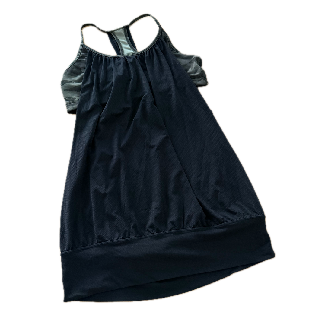 Tank talla 12 negro con top verde
