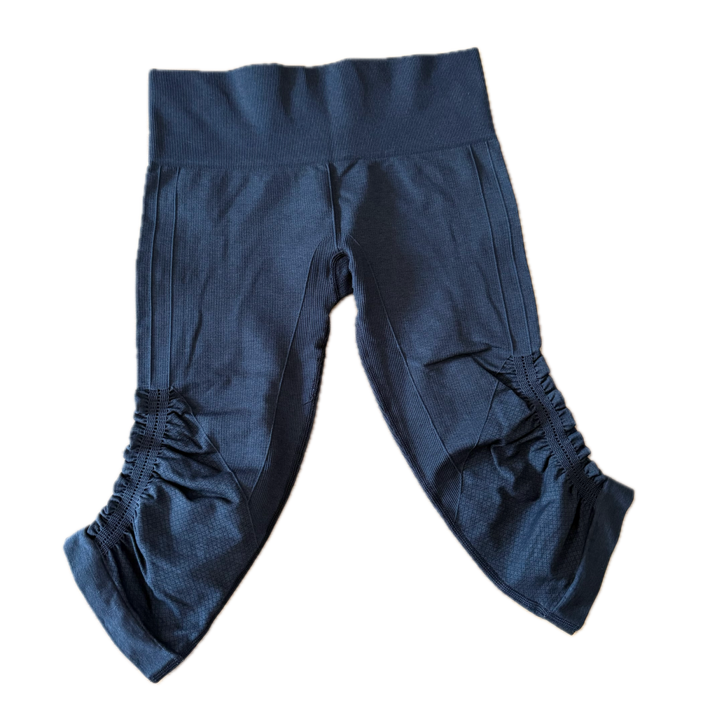 Capri talla 6 gris tela seamless