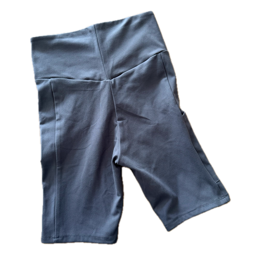 Biker talla XS gris con bolsas laterales