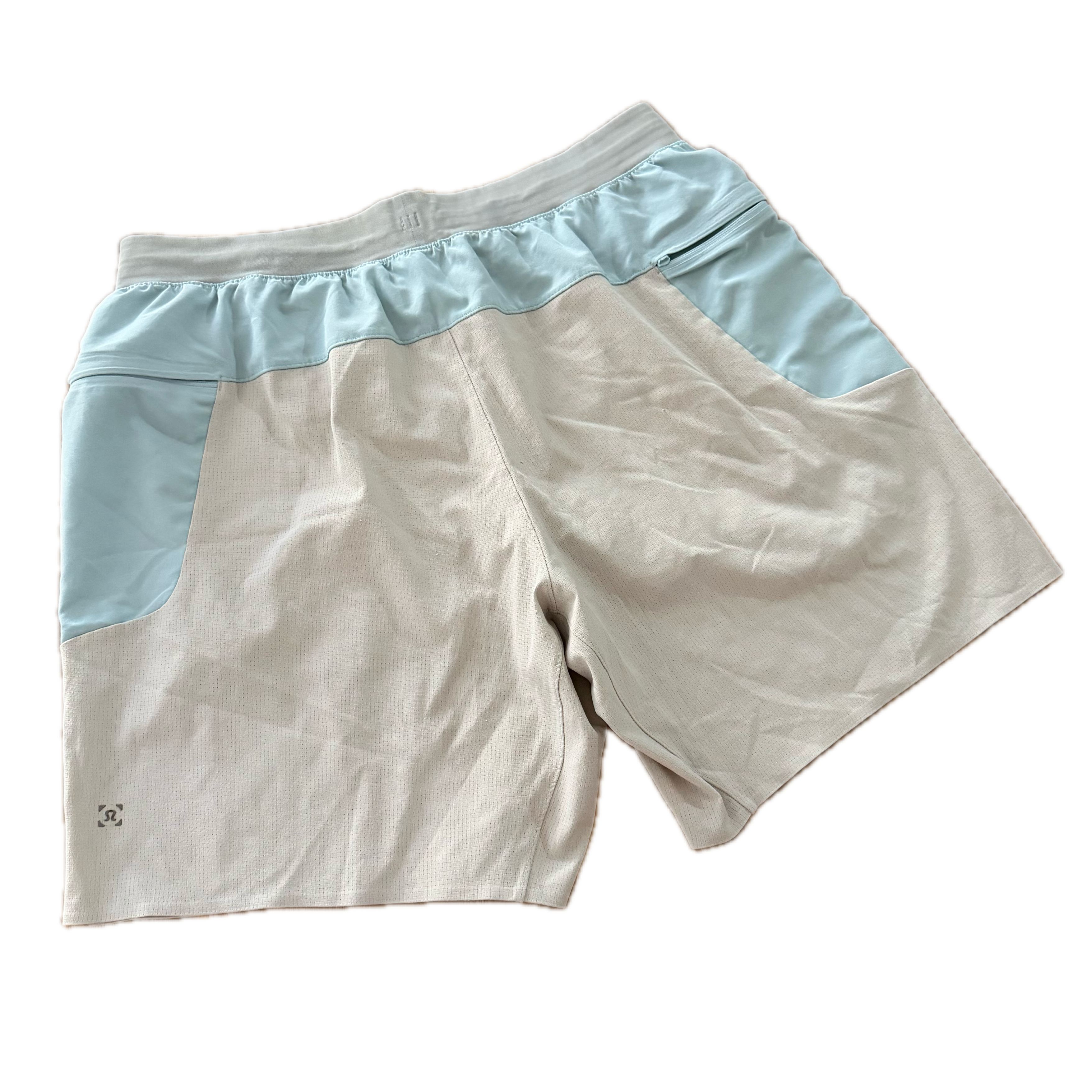 Short Lululemon talla XL azul y blanco tela Nulux™ para hombre