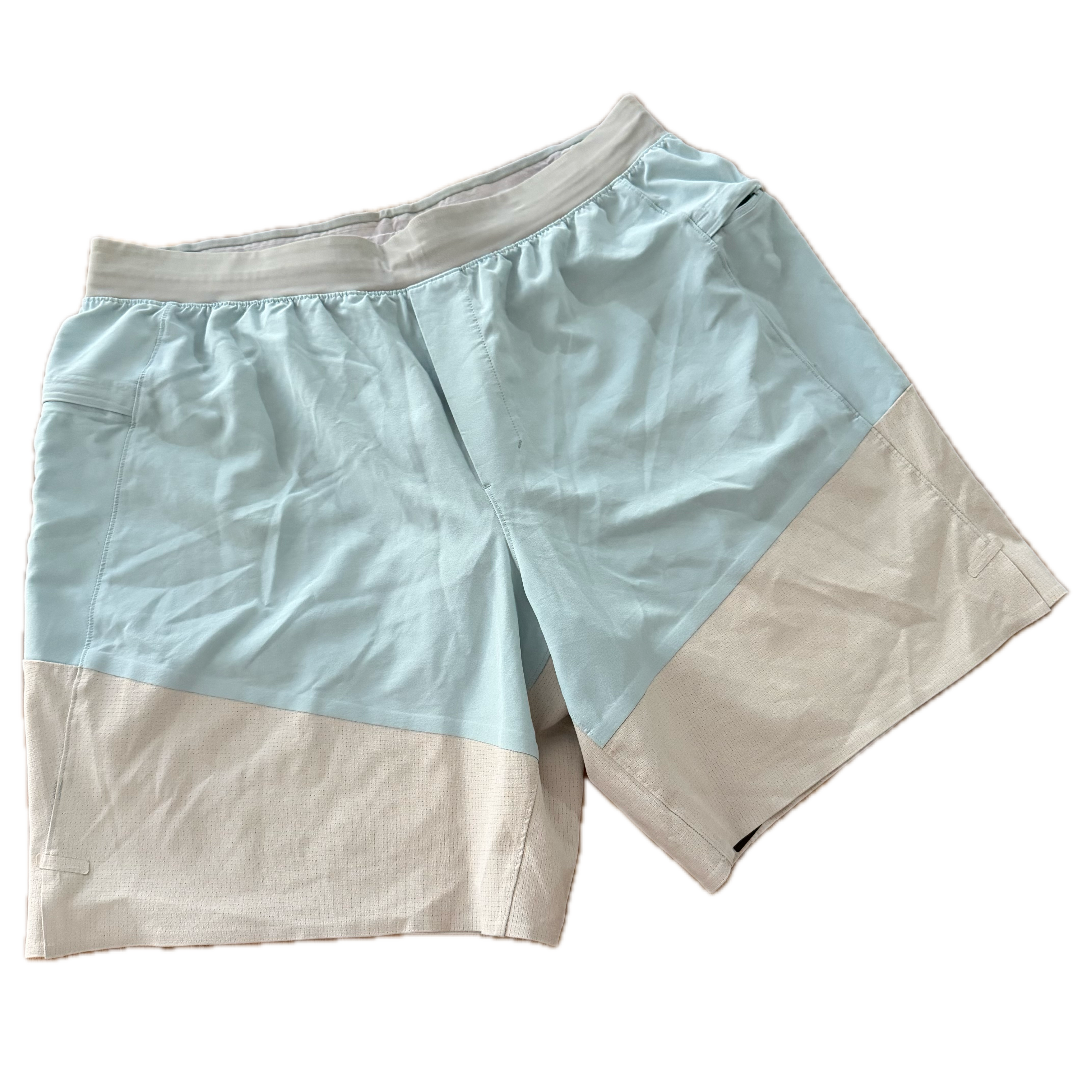 Short Lululemon talla XL azul y blanco tela Nulux™ para hombre