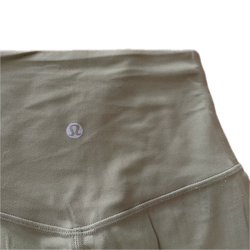 Biker Lululemon talla 0 color menta tela Nulu™