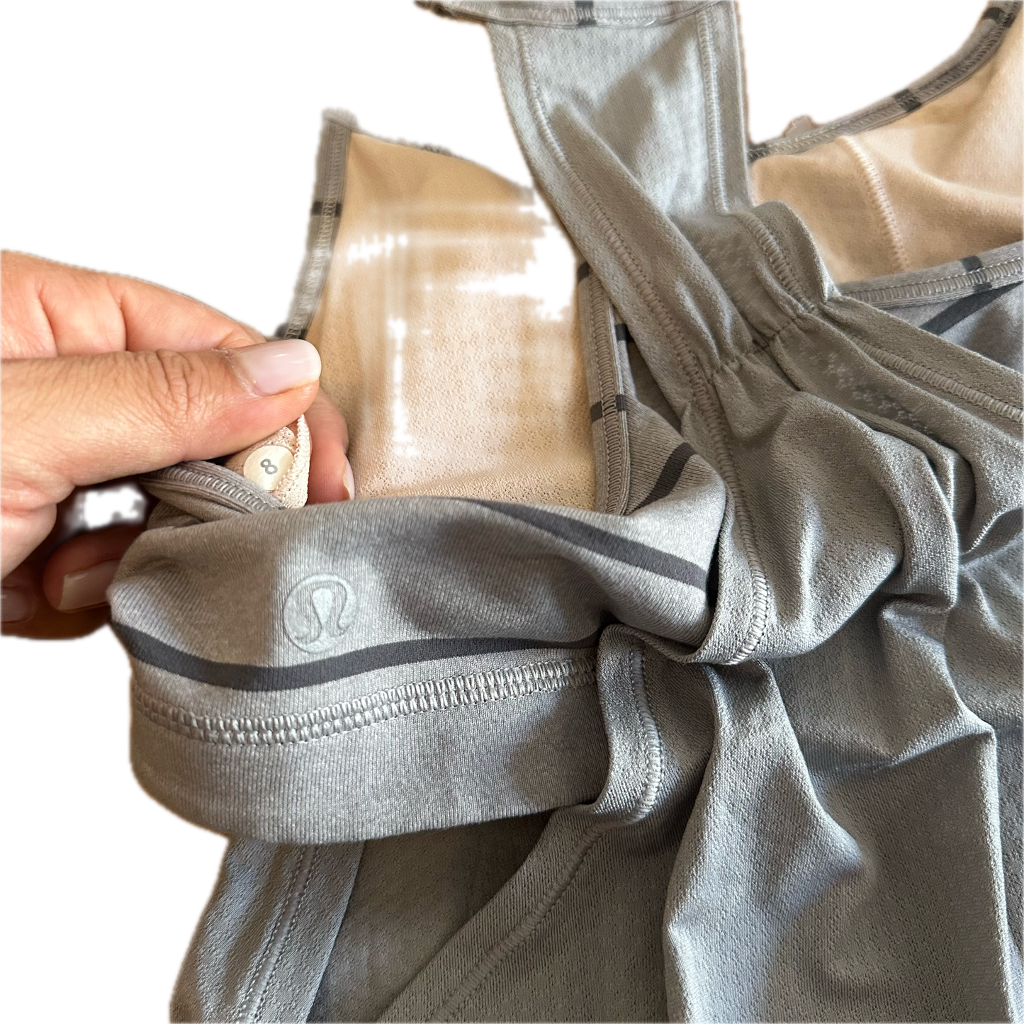 Tank top 8 gris con top rayitas