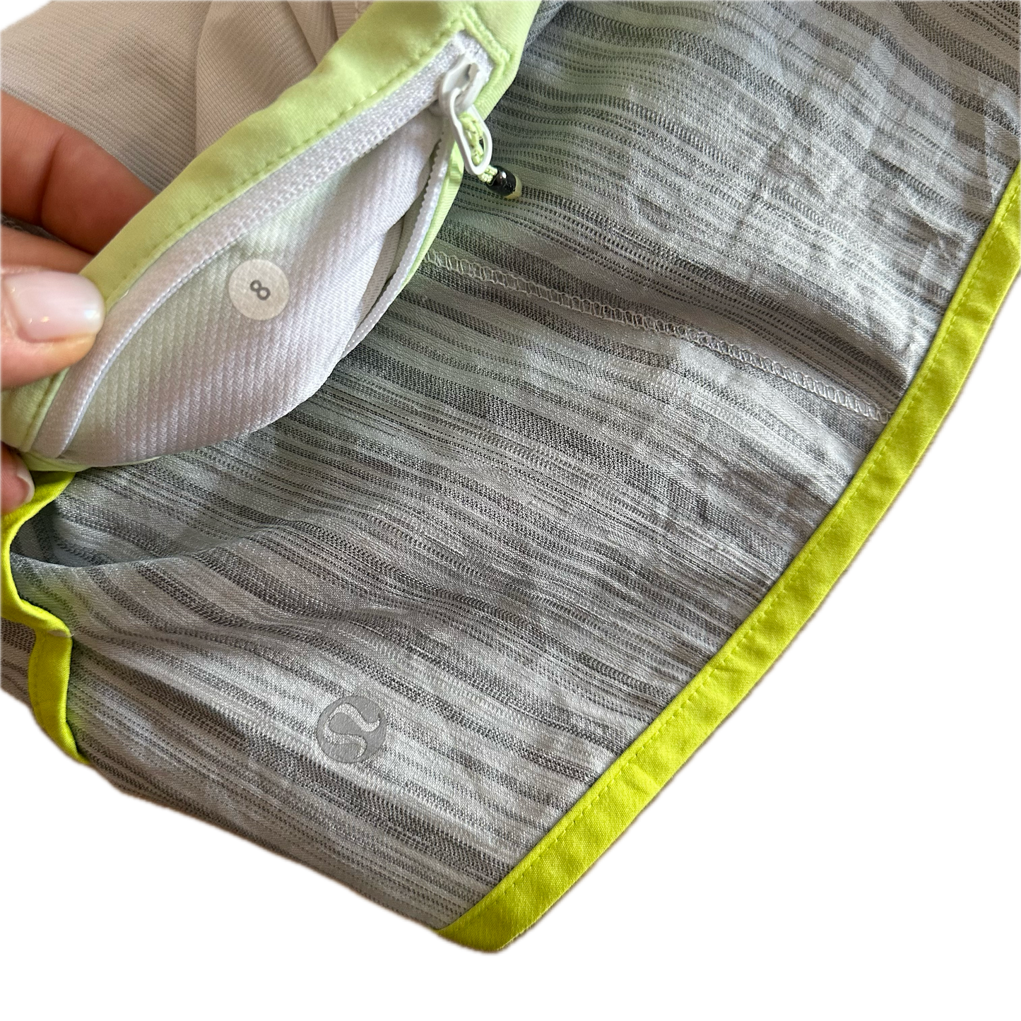 Short 8 amarillo para running