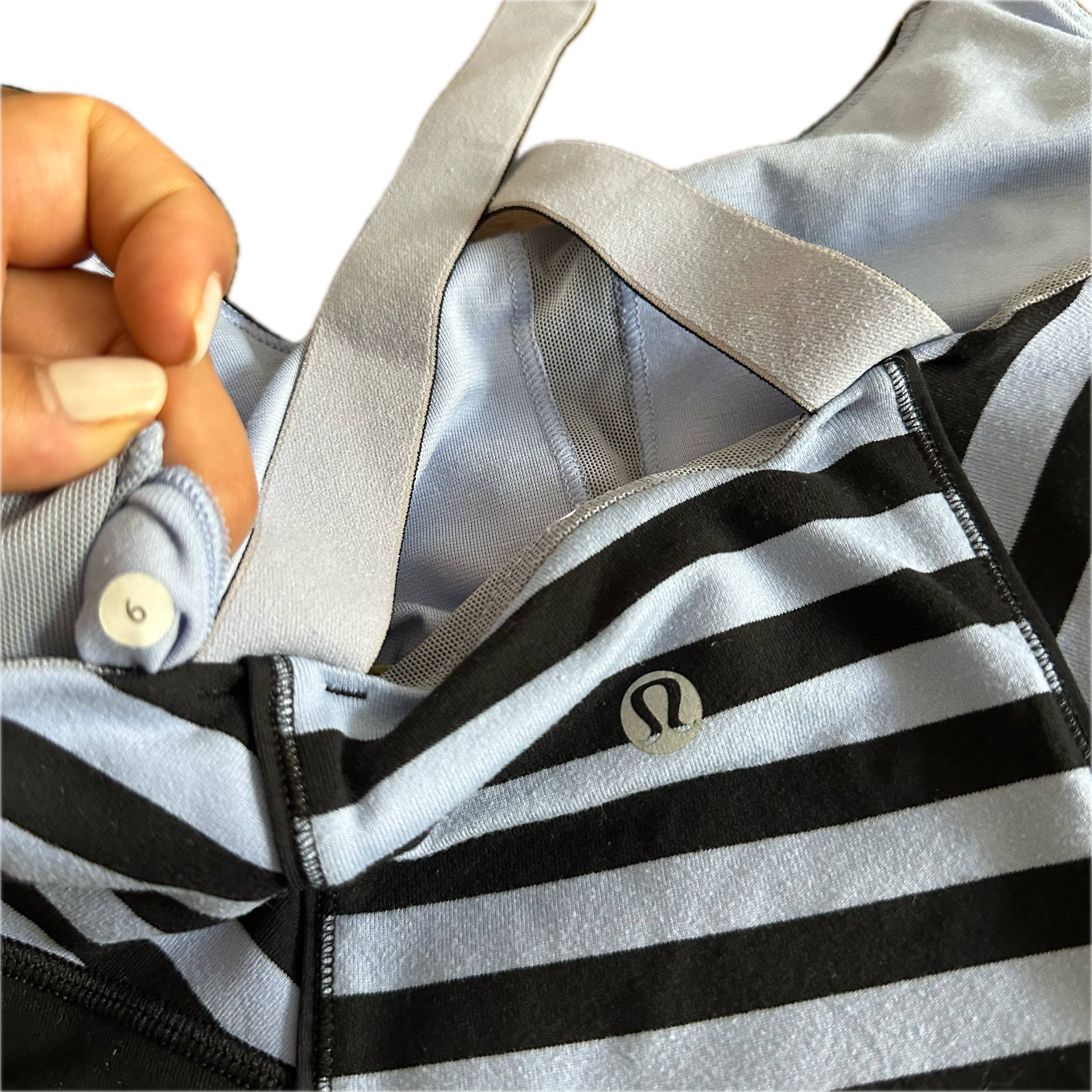 Tank top Lululemon talla CH rayas moradas y negras