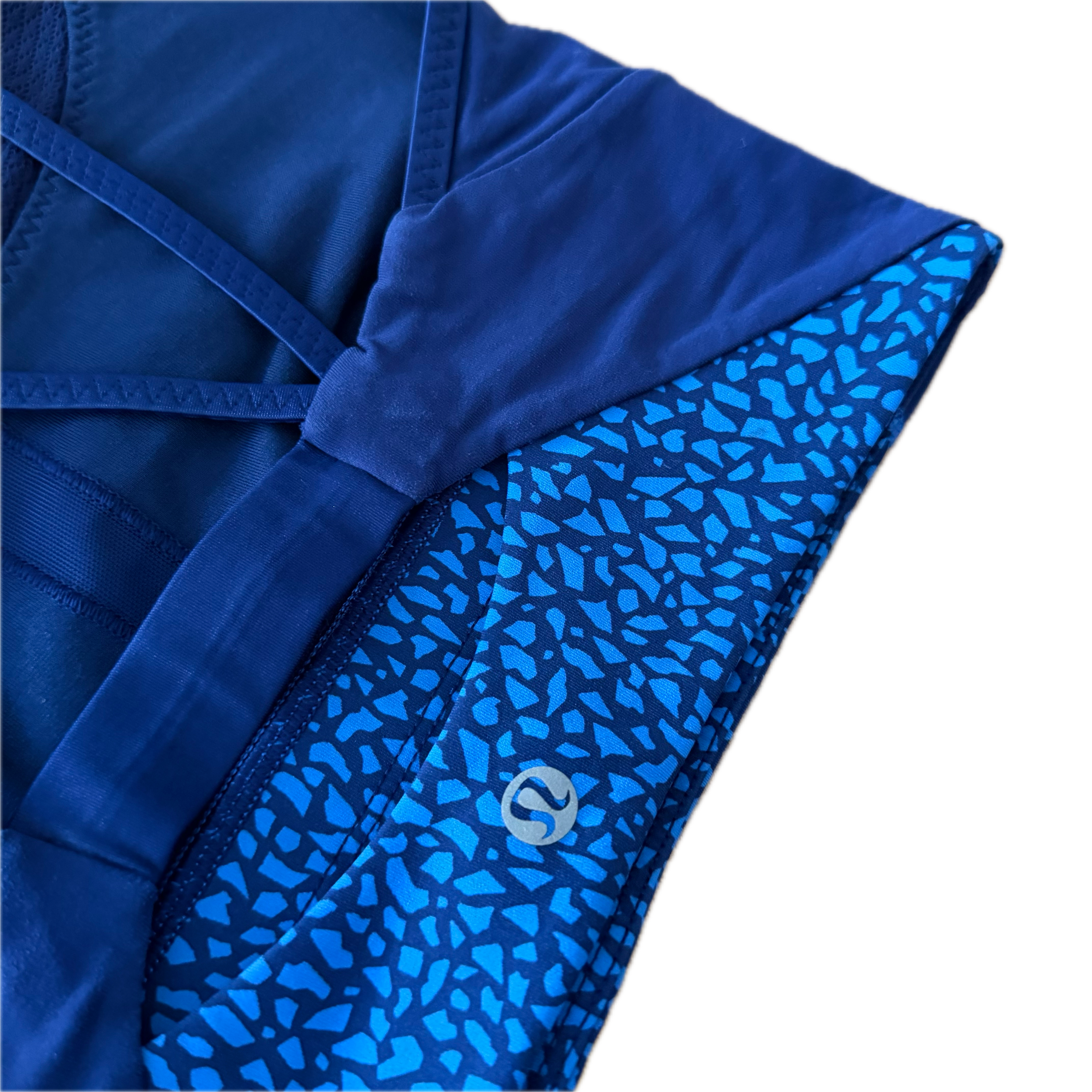 Crop top Lululemon talla 4 color azul tela Luxtreme™