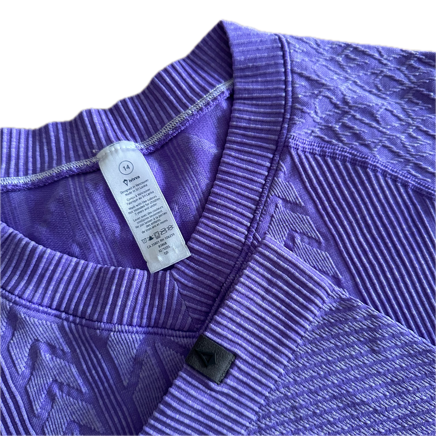 Playera CH morada de manga larga