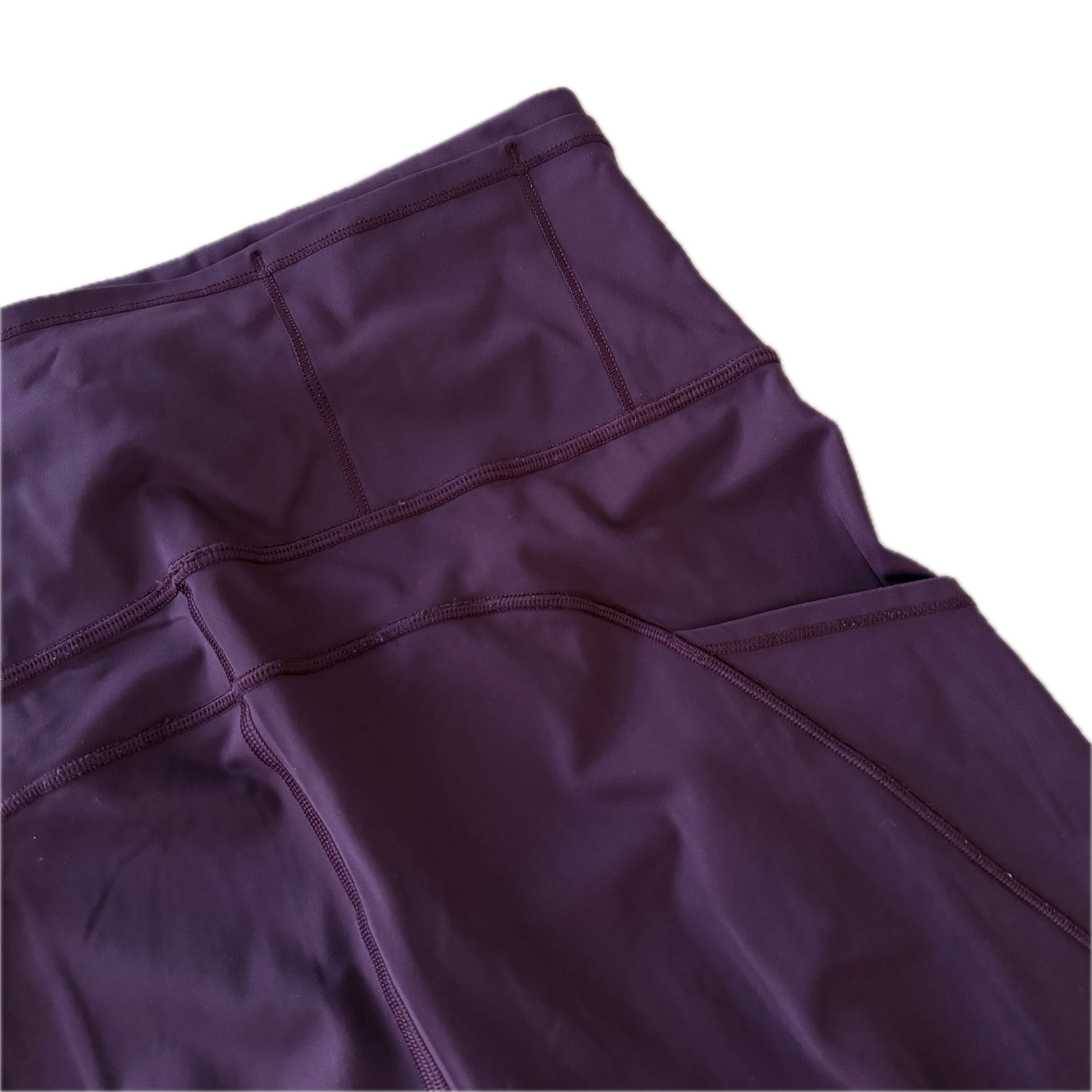 Legging Lululemon talla 6 color vino tela Luxtreme™