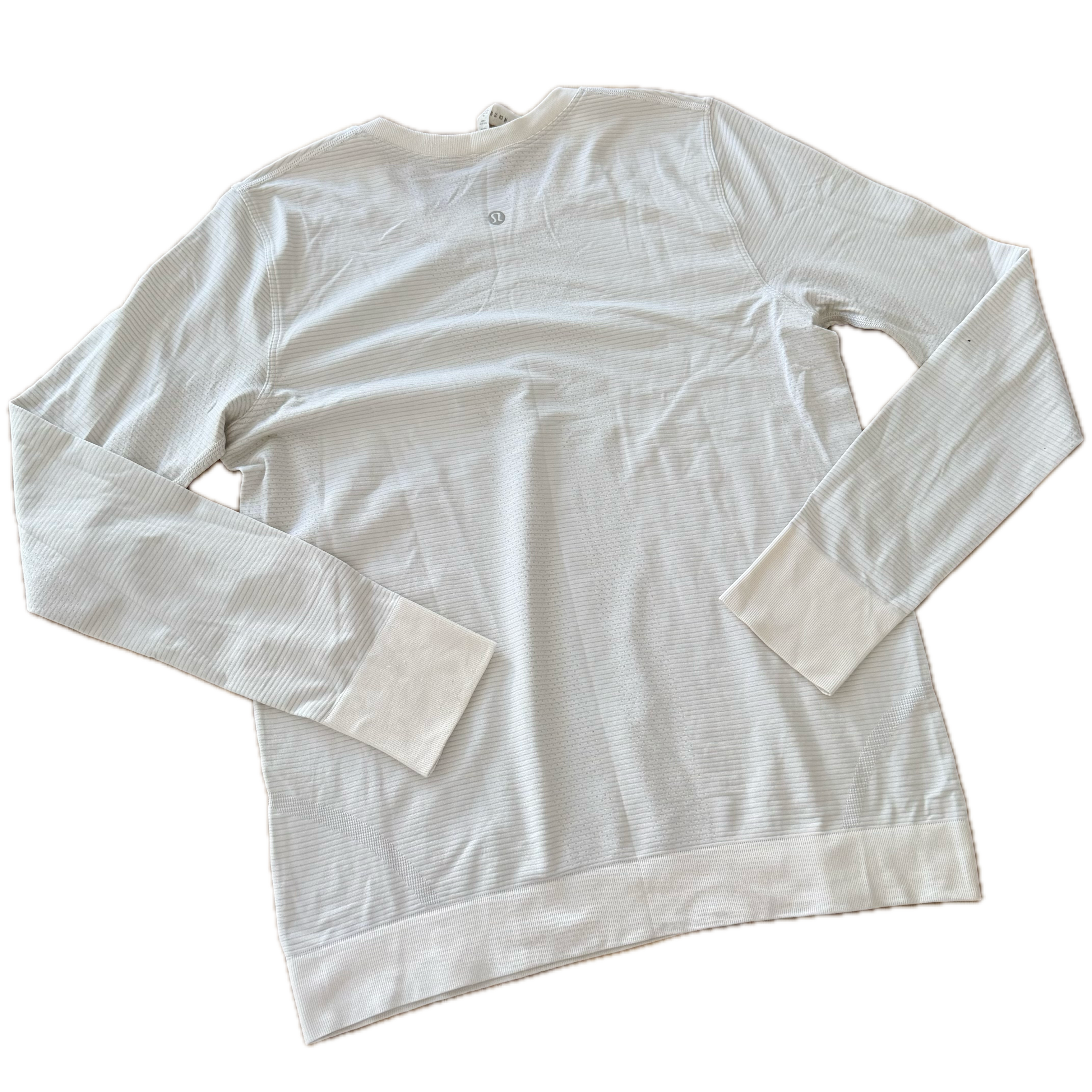 Playera Lululemon talla 6 color blanco tela Silverescent™