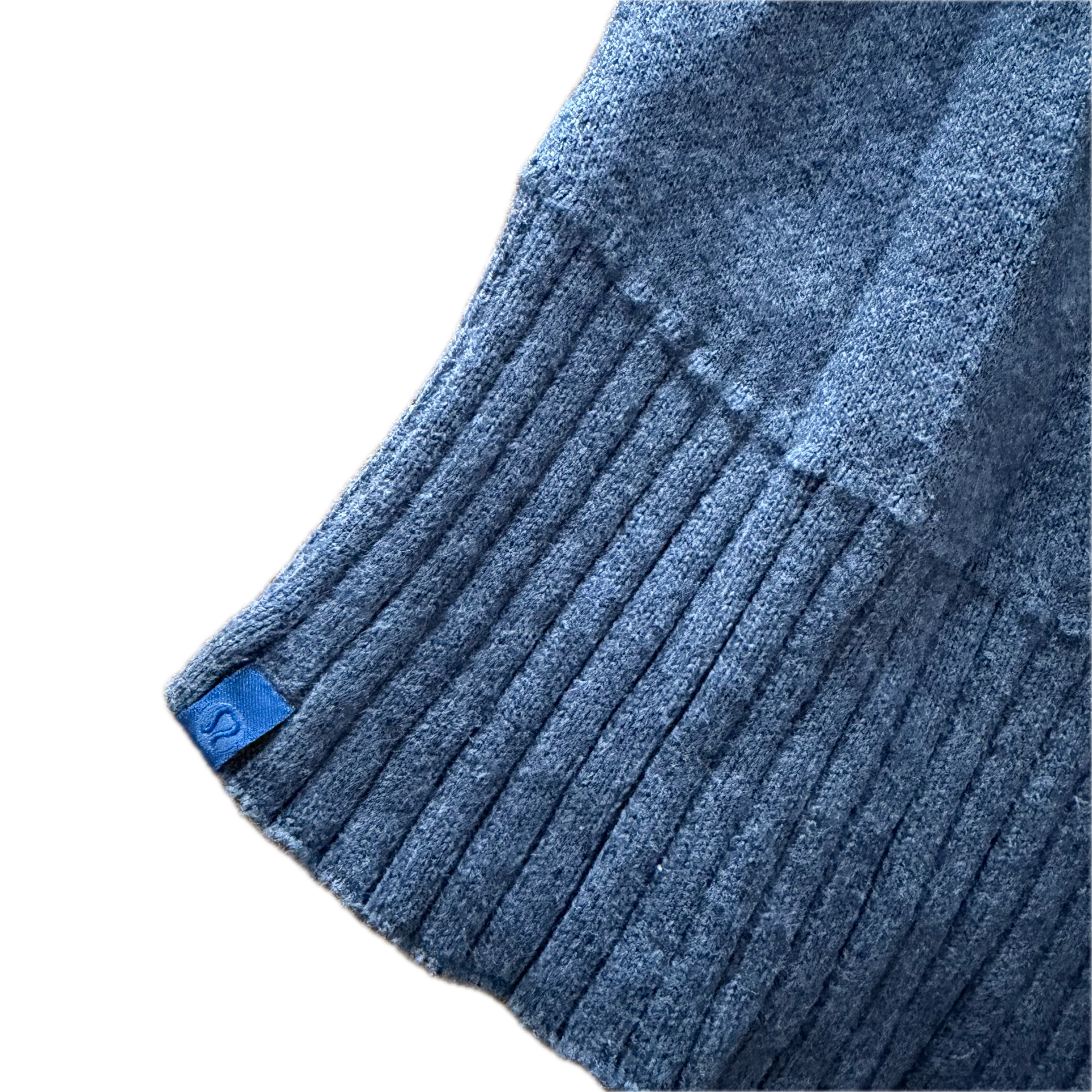 Suéter Lululemon talla 6 color gris tela Luon™