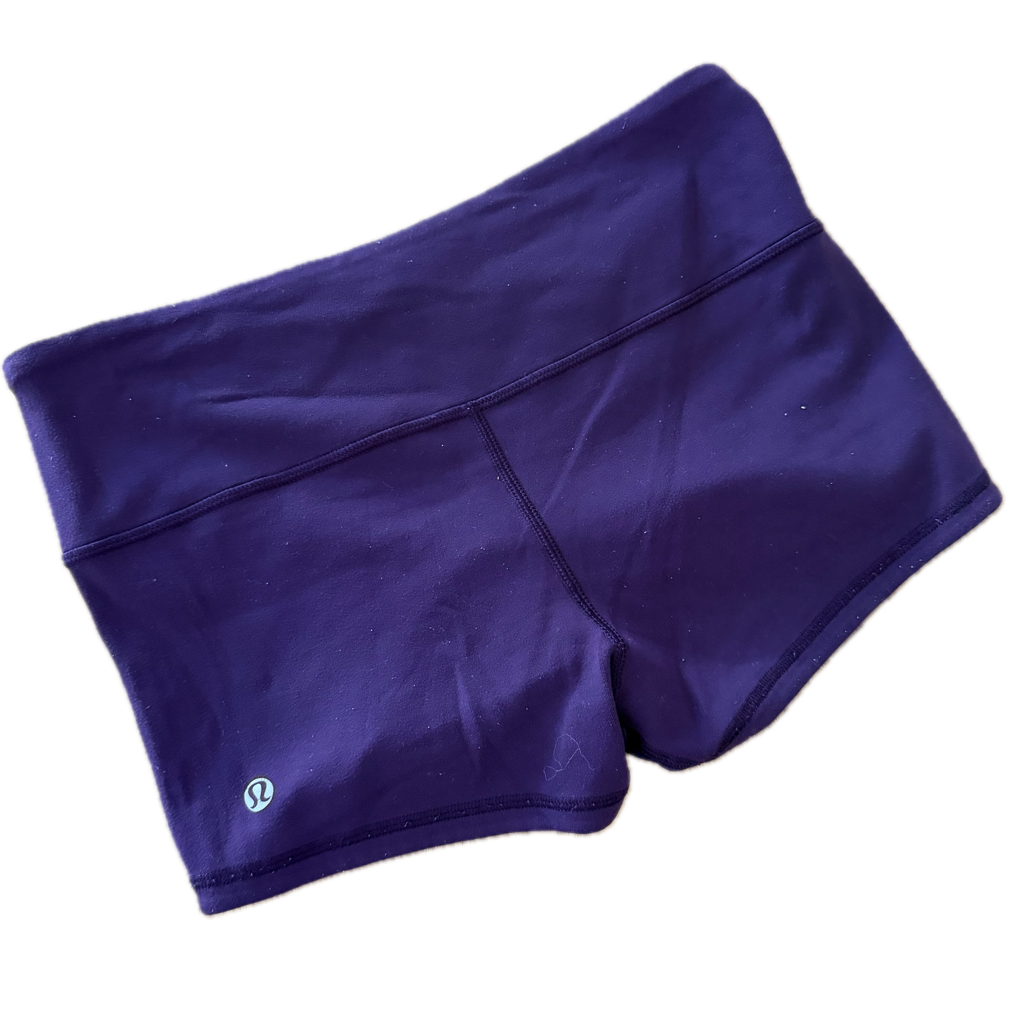 Short Lululemon talla 6 color morado azul tela Nulu™