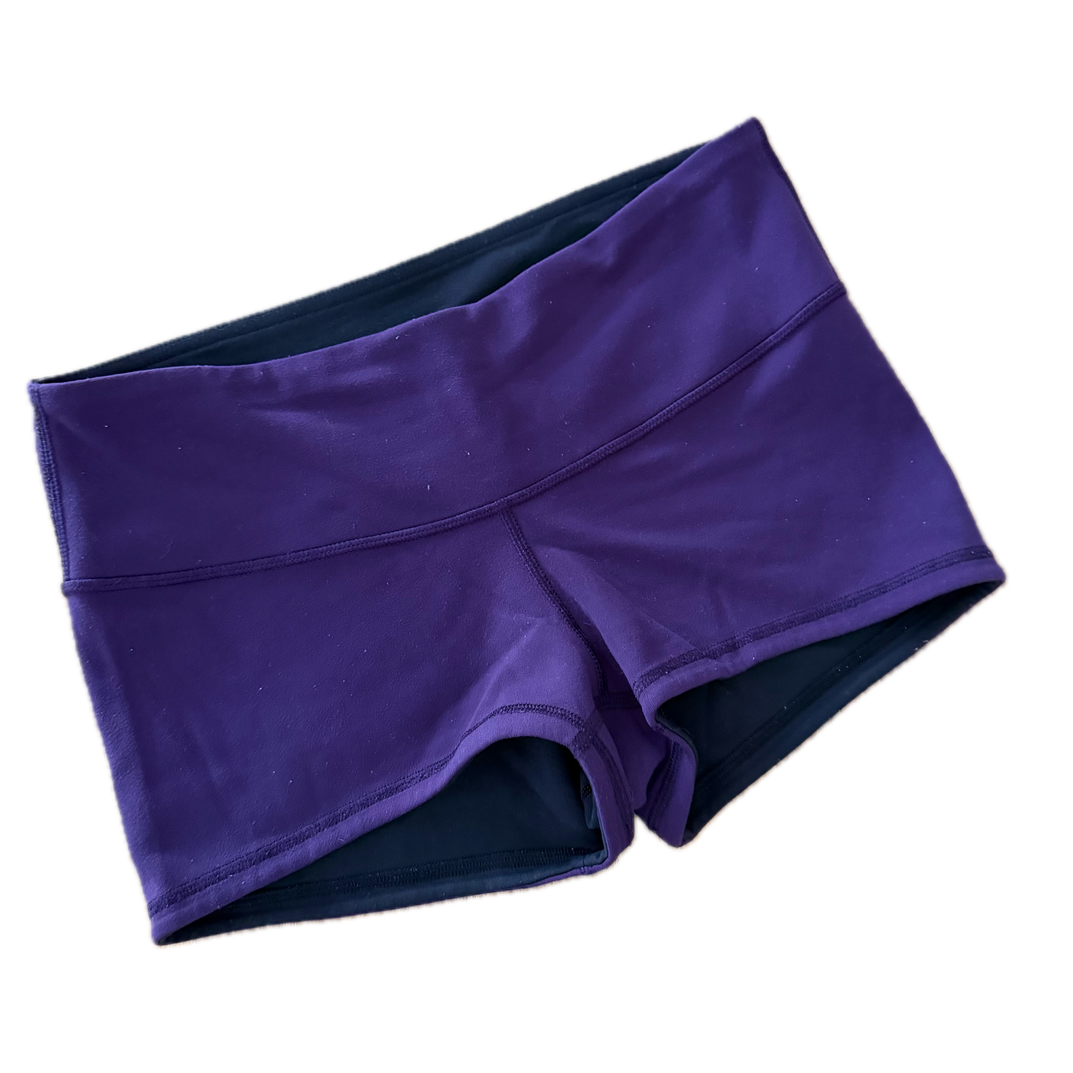 Short Lululemon talla 6 color morado azul tela Nulu™