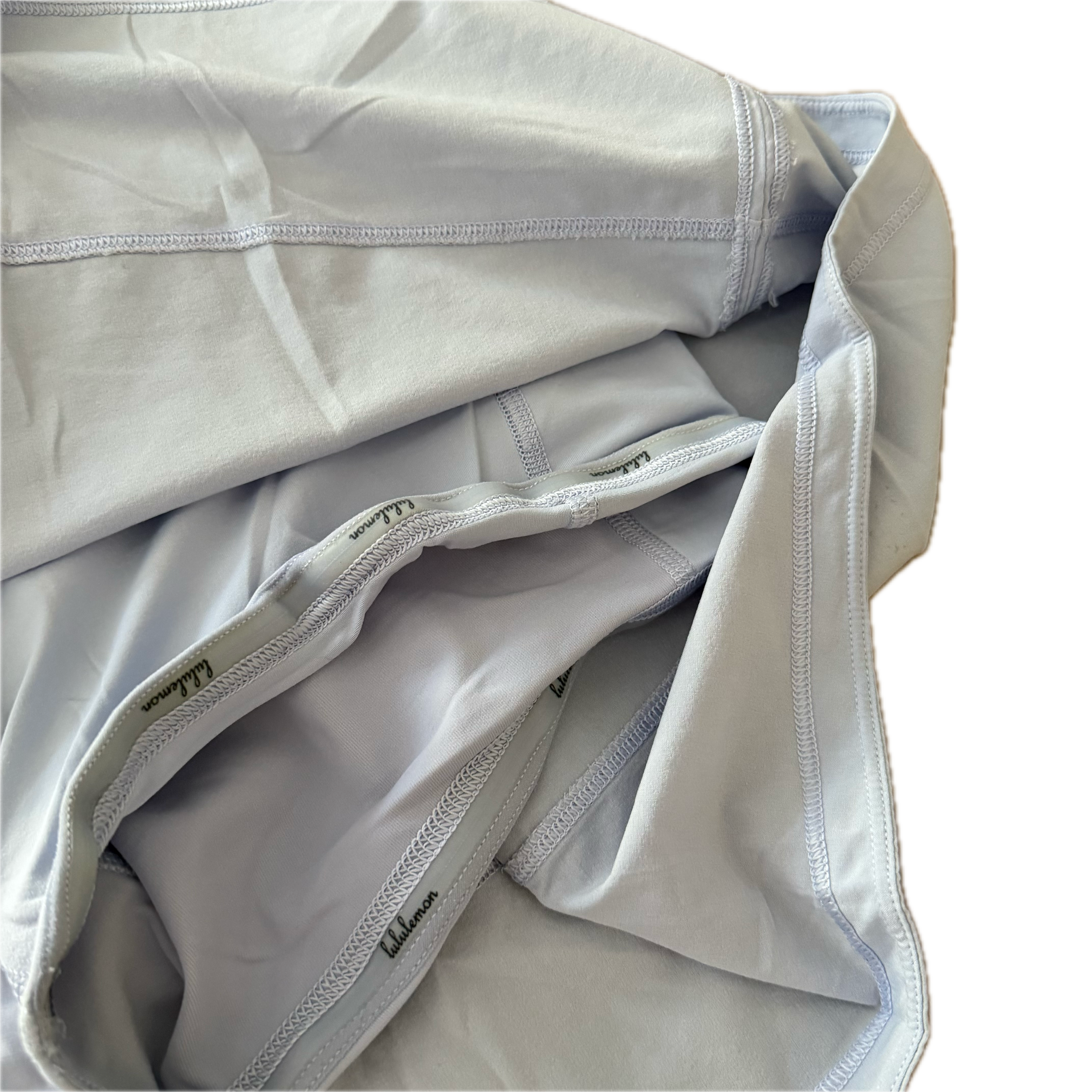 Falda Lululemon talla 8 color azul cielo tela Everlux™