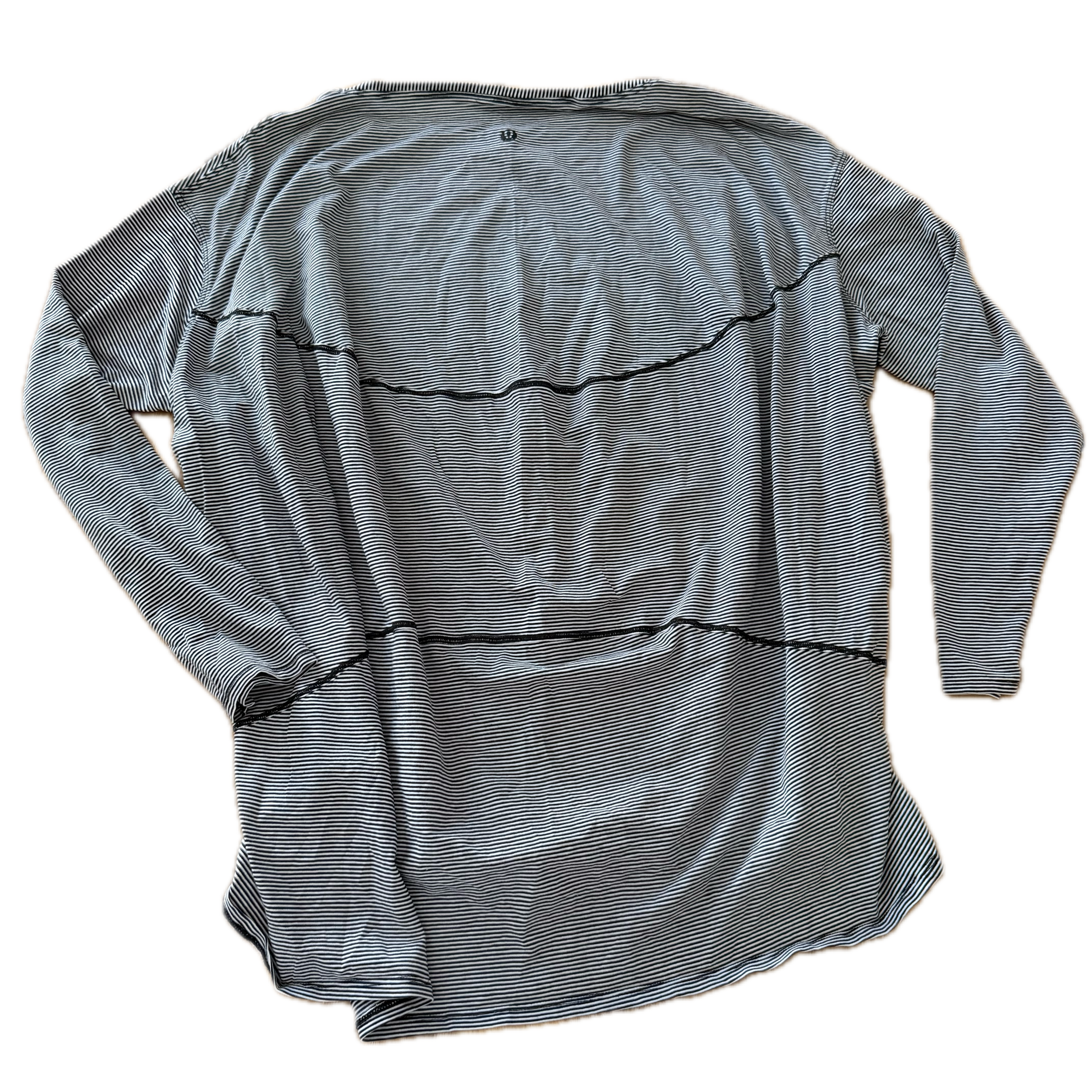 Playera Lululemon talla 8 color rayas tela Vitasea™