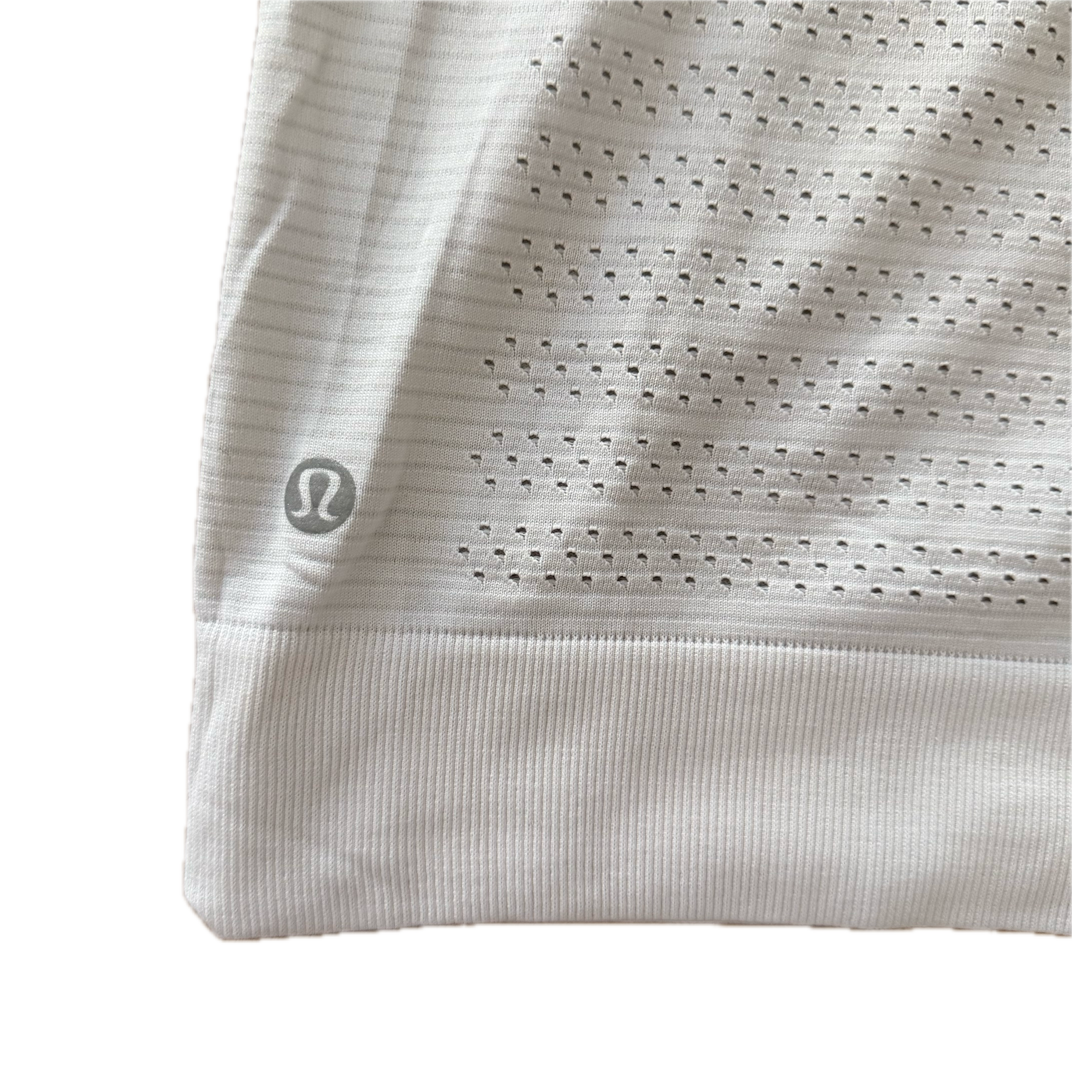 Tank Lululemon talla 8 color blanco tela Silverescent™