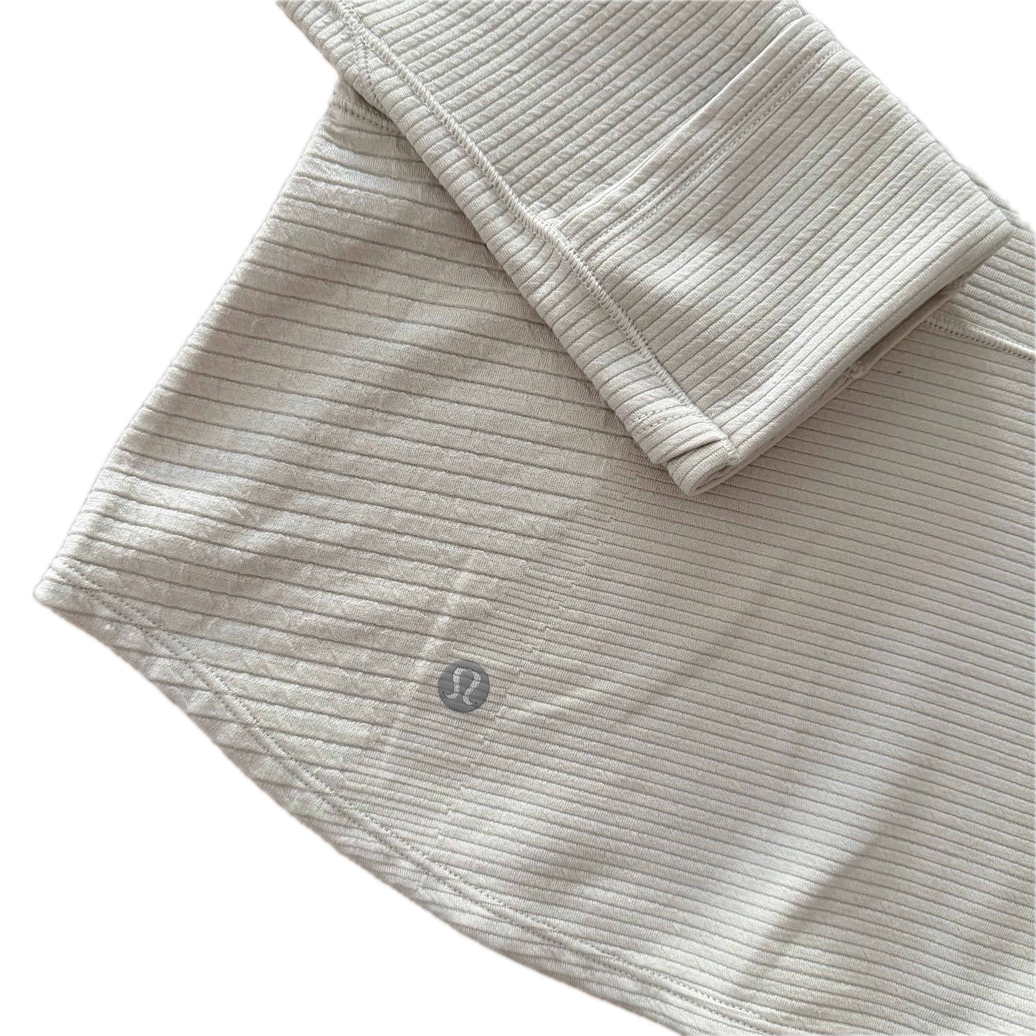 Jacket Lululemon talla 10 color blanco perla tela Luon™