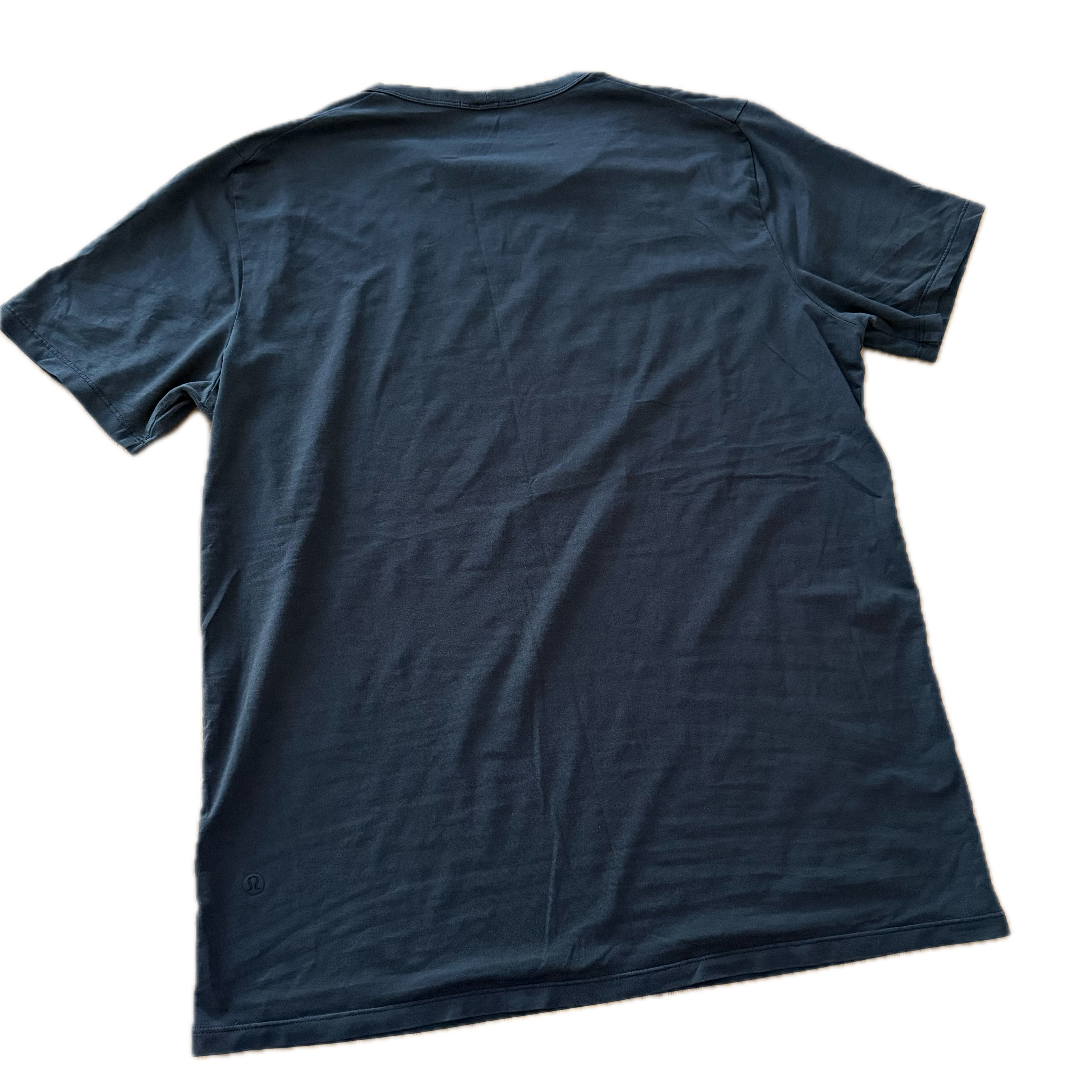 Playera Lululemon talla M de hombre color negro tela Vitasea™