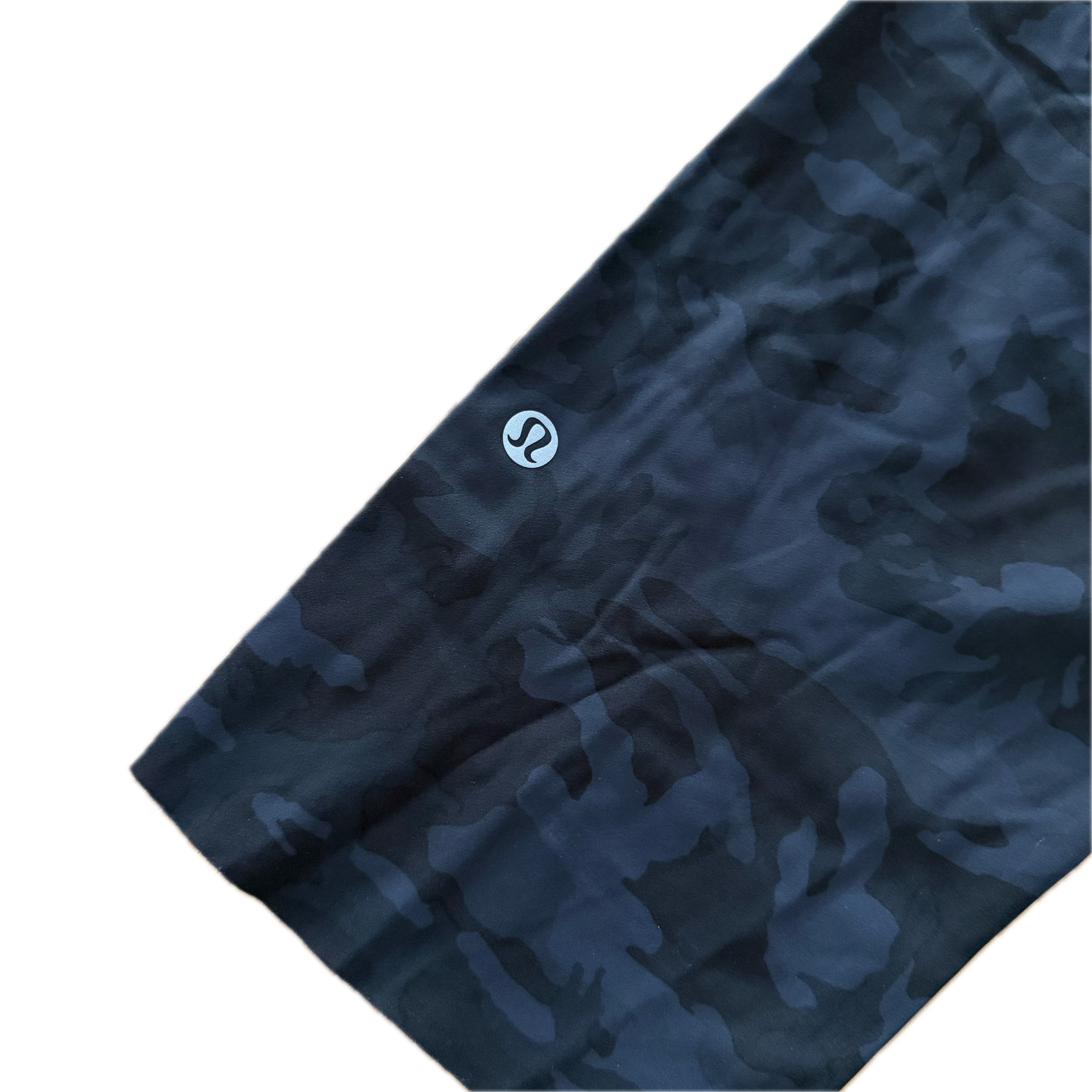 Legging Lululemon talla 14 color camo negro/gris tela Luxtreme™