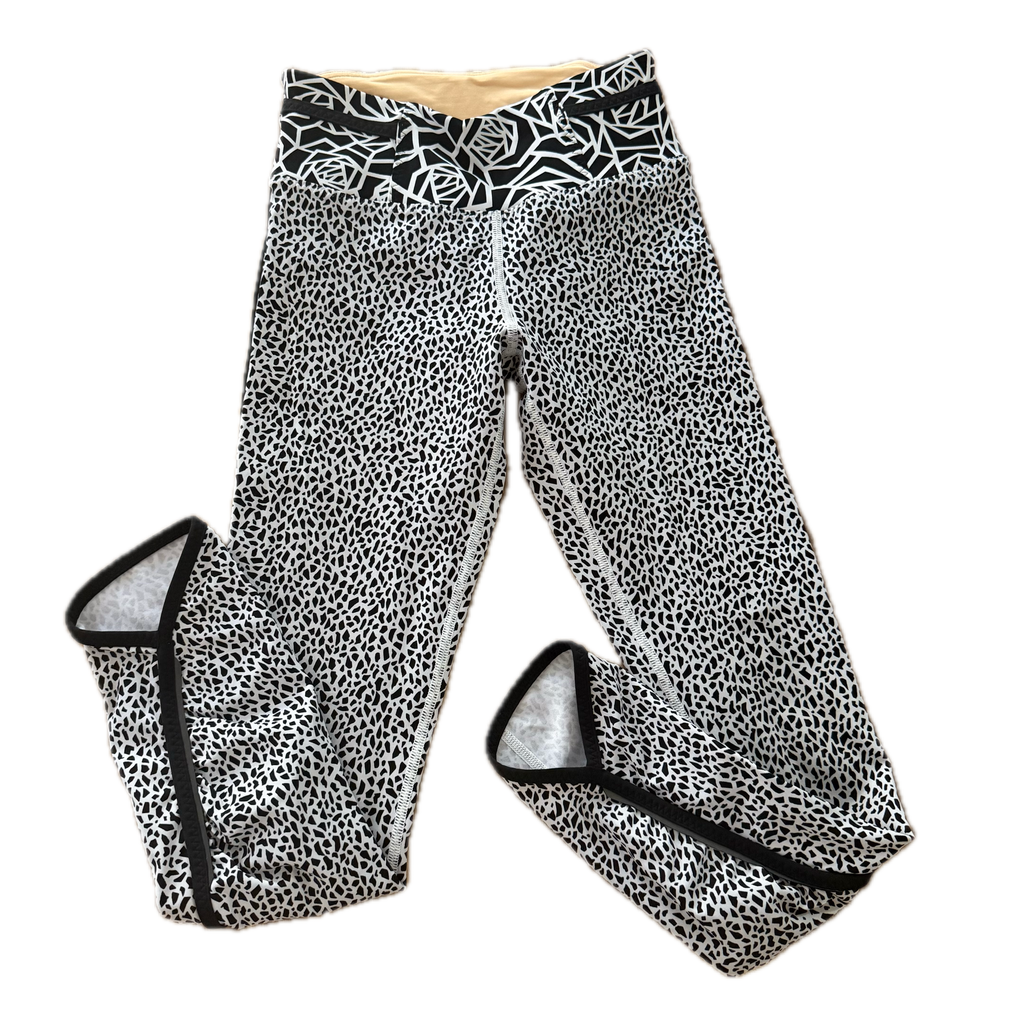 Legging Lululemon talla 2 color print blanco/negro tela Luxtreme™