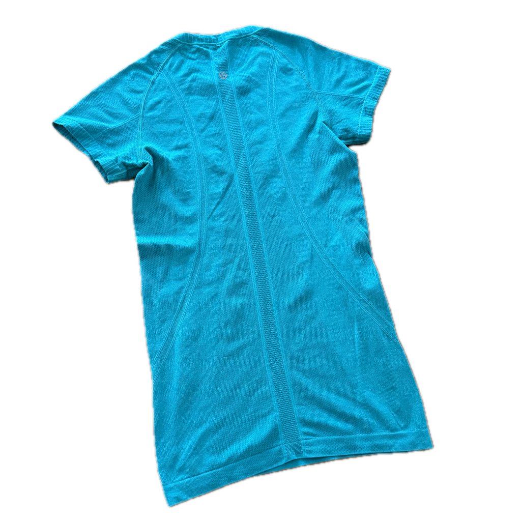 Playera talla 4 azul tela anti olor