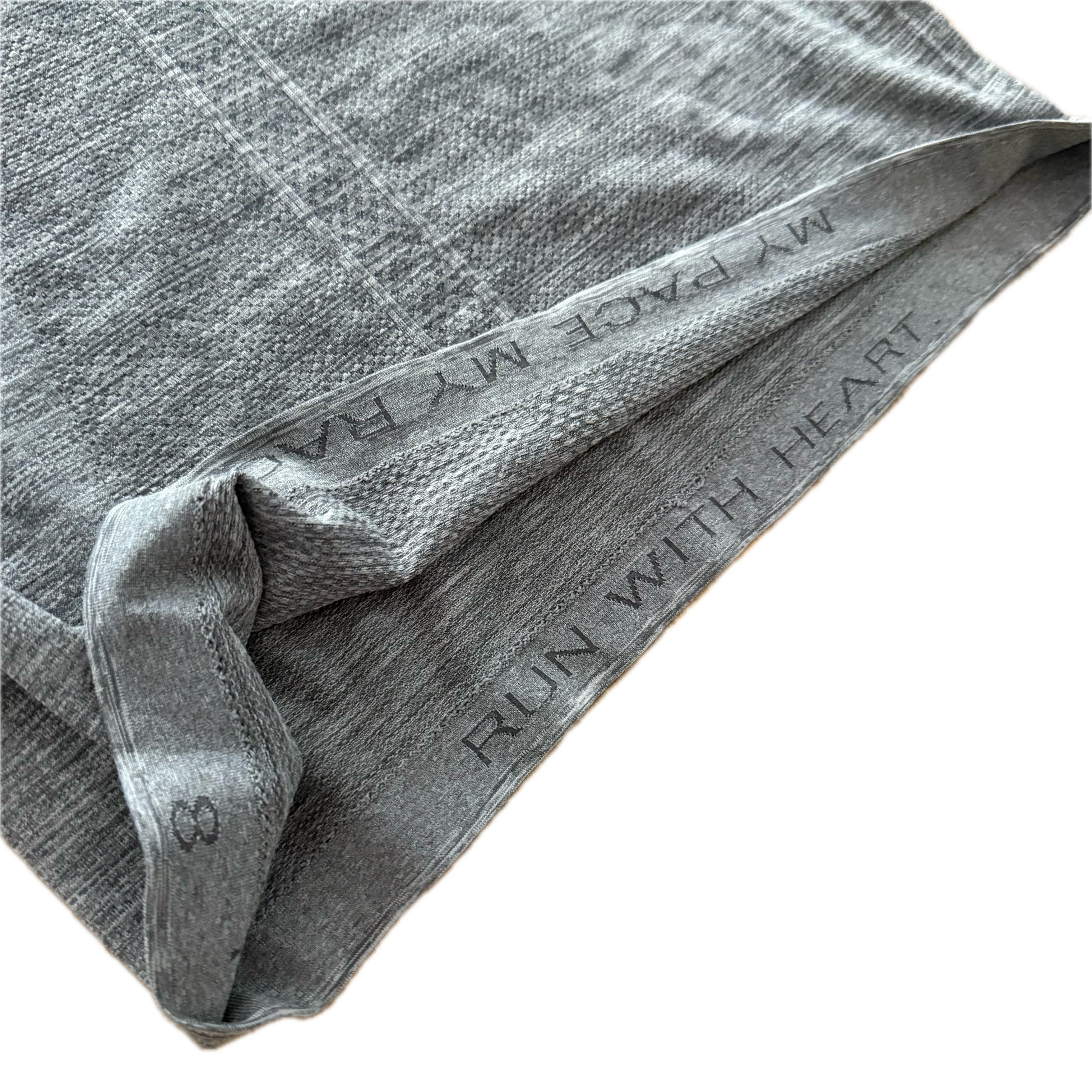 Tank Lululemon talla 8 gris tela Silverescent™