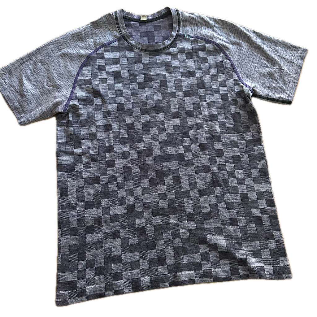 Playera Lululemon talla M gris de hombre