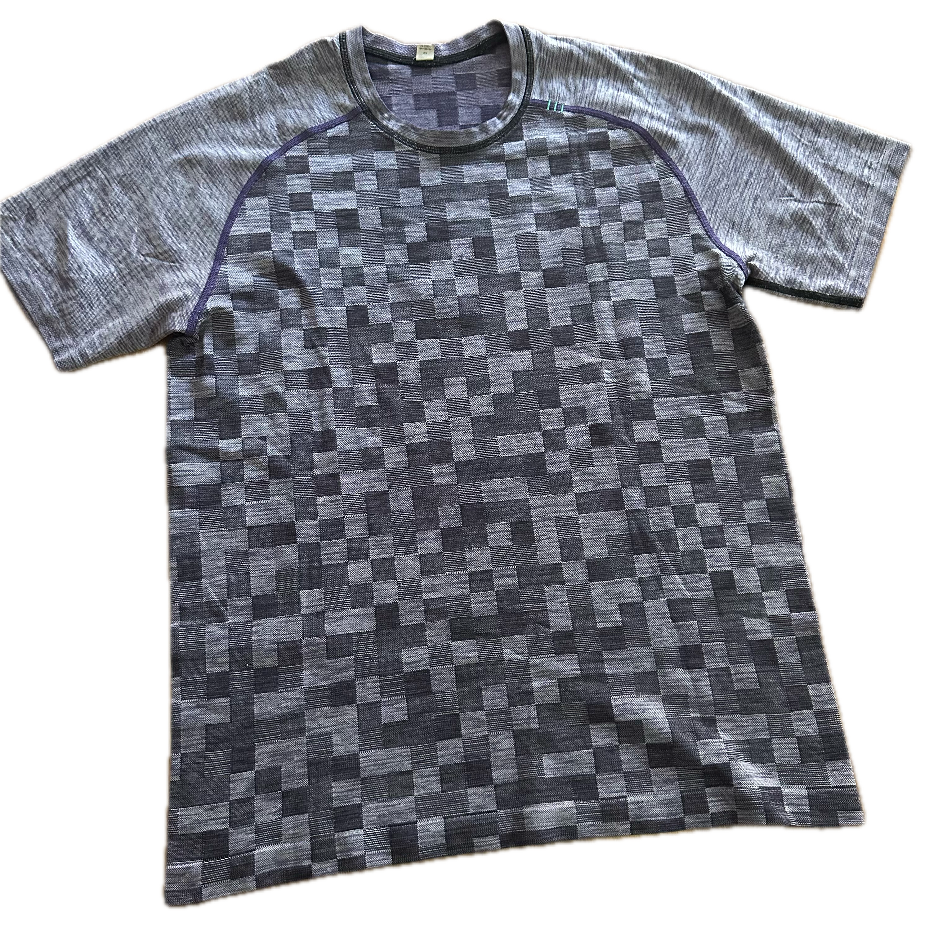 Playera Lululemon talla M gris de hombre