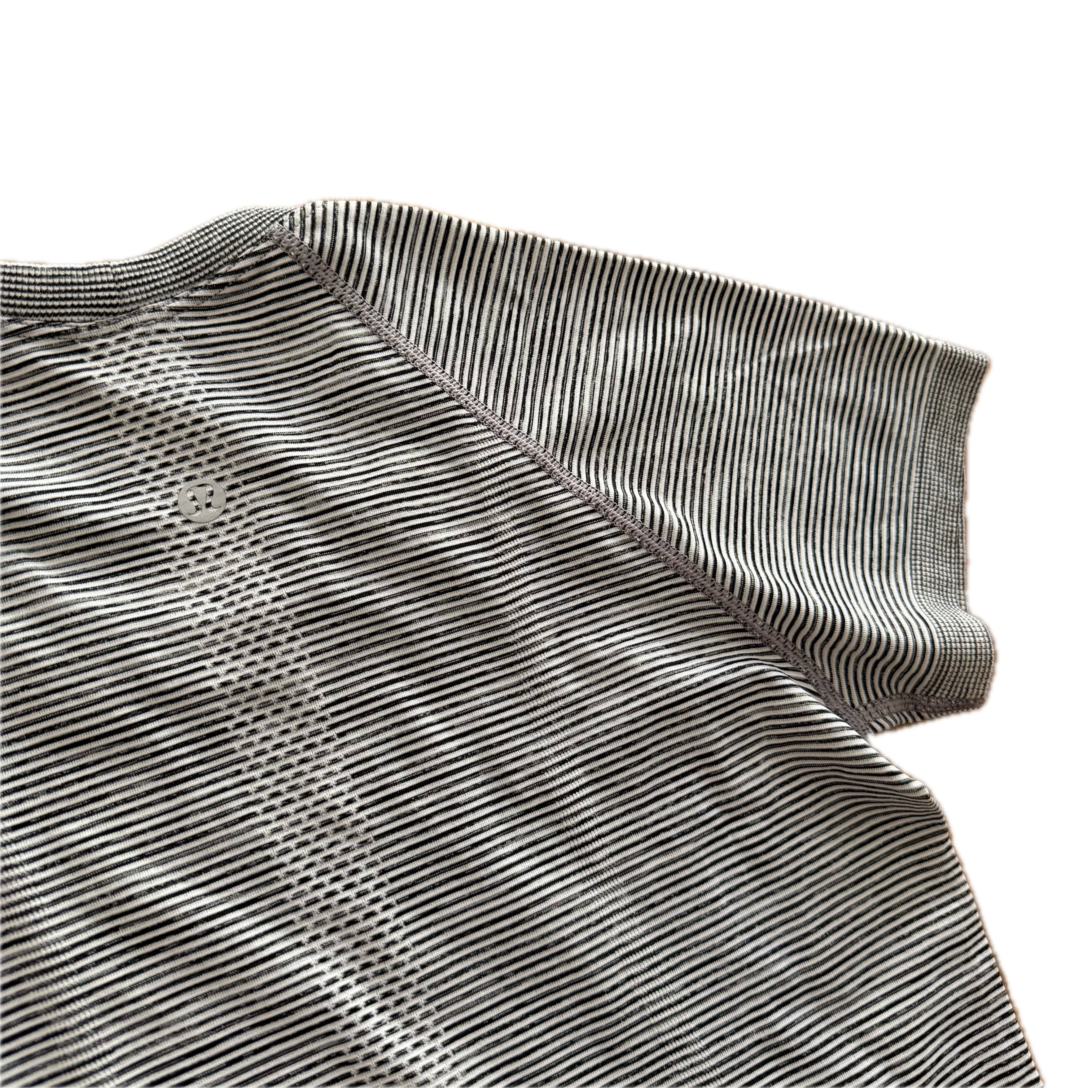 Playera talla 4 gris tela anti olor