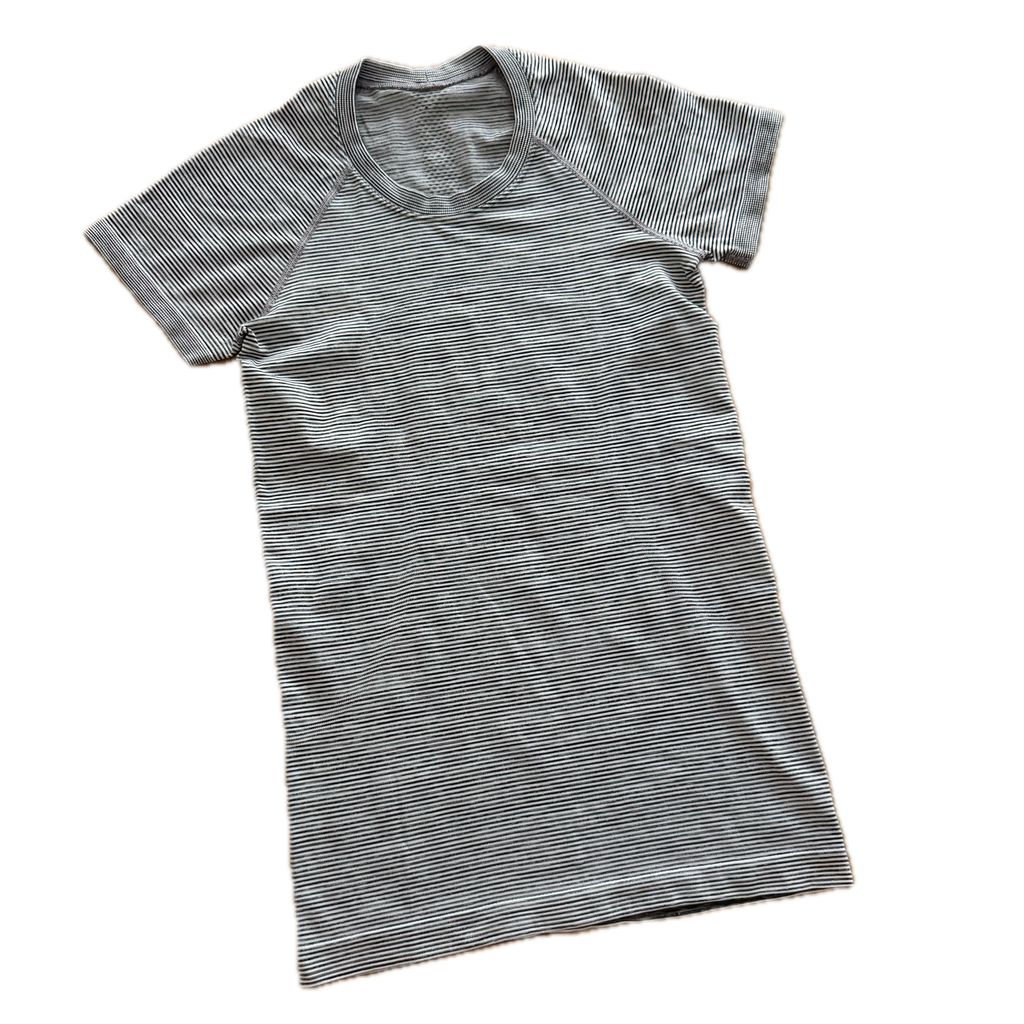 Playera talla 4 gris tela anti olor