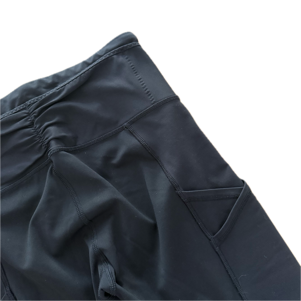 Legging talla 6 negro con bolsas laterales