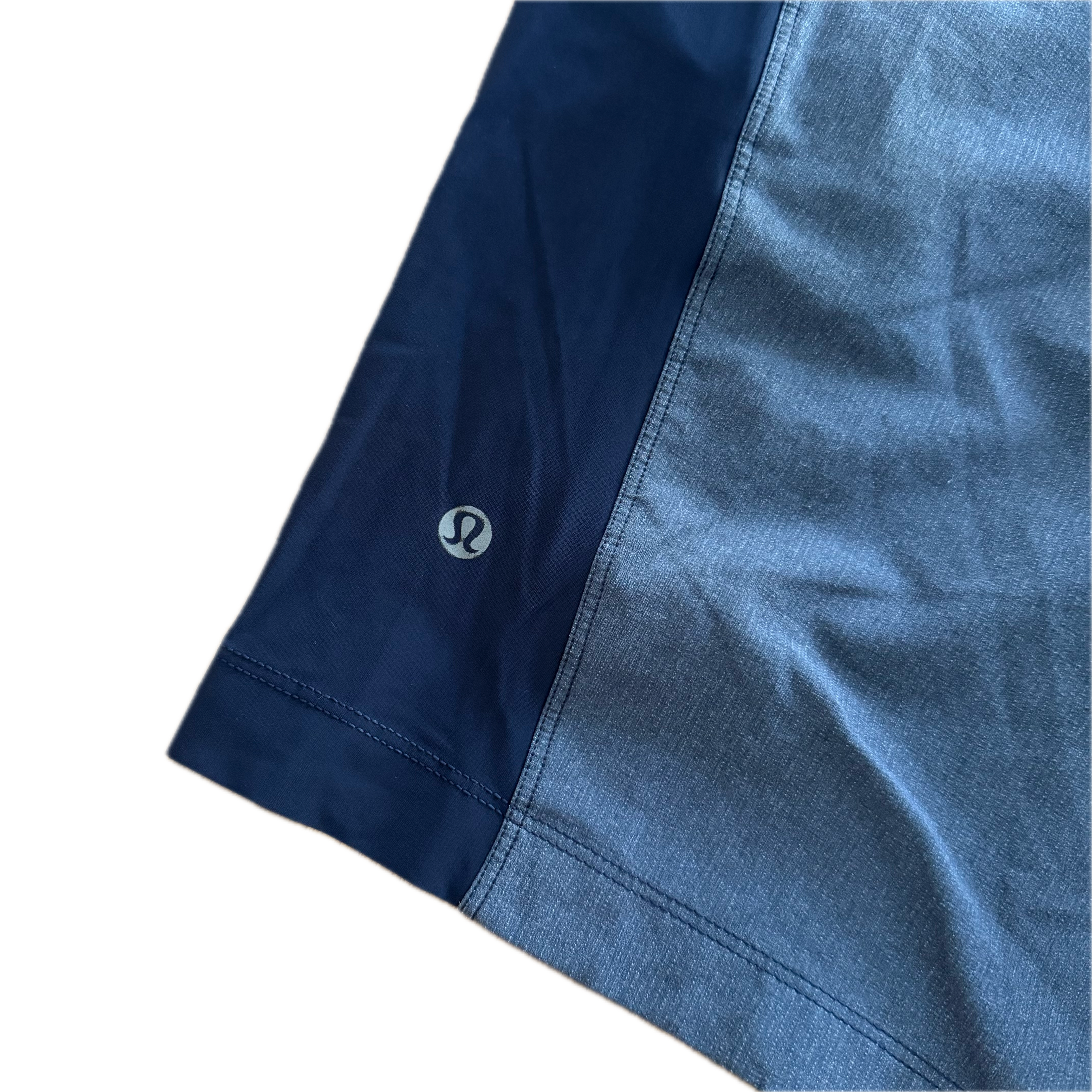 Short Lululemon talla L de hombre azul tela Everlux™