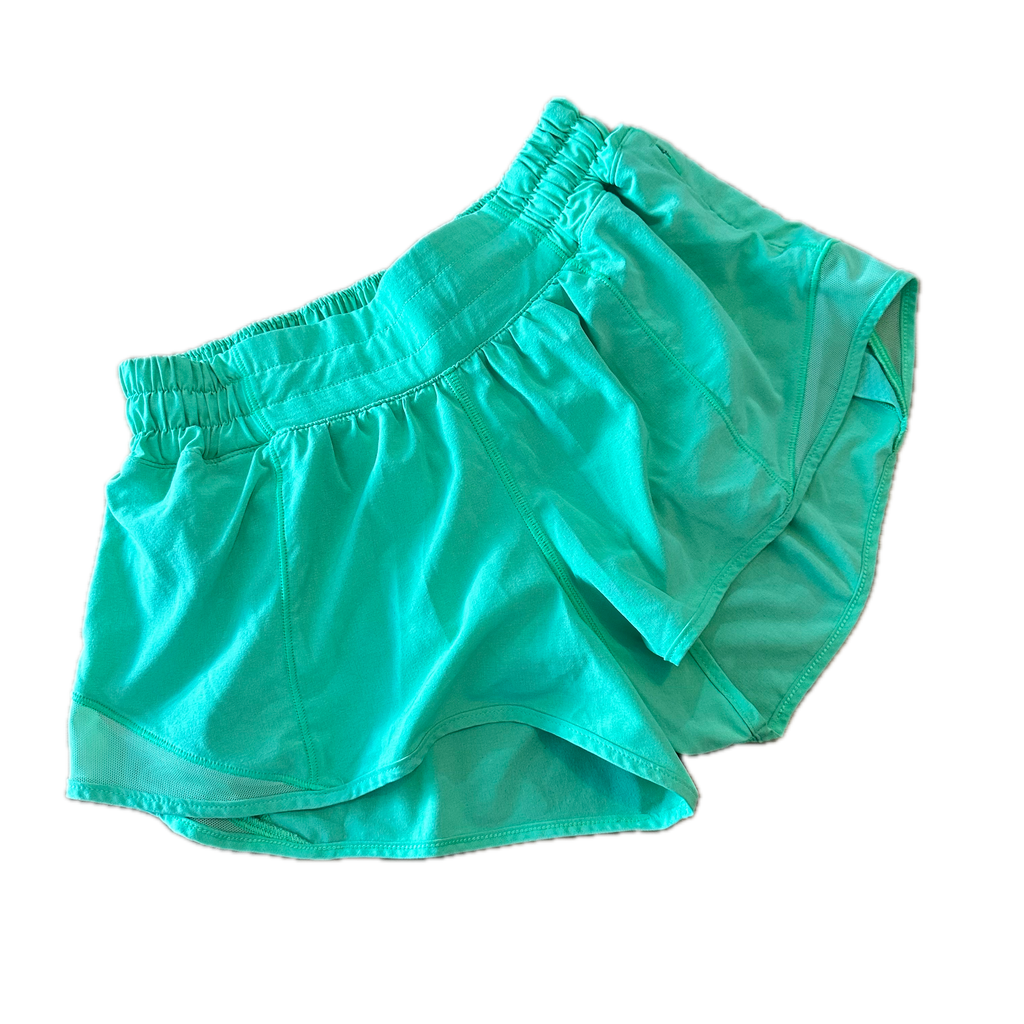 Short Lululemon talla XCH verde fosfo