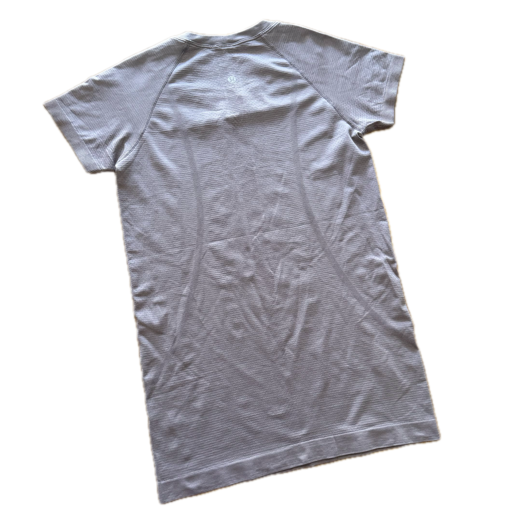 Playera de manga corta talla 6 lila