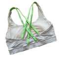 Top talla 6 gris con tirantes verdes