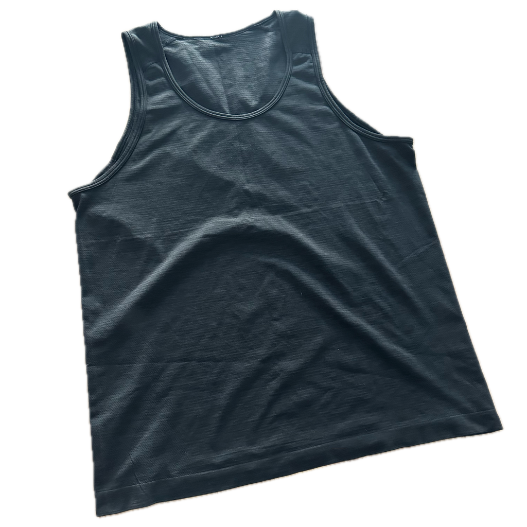 Tank Lululemon talla L negra de hombre