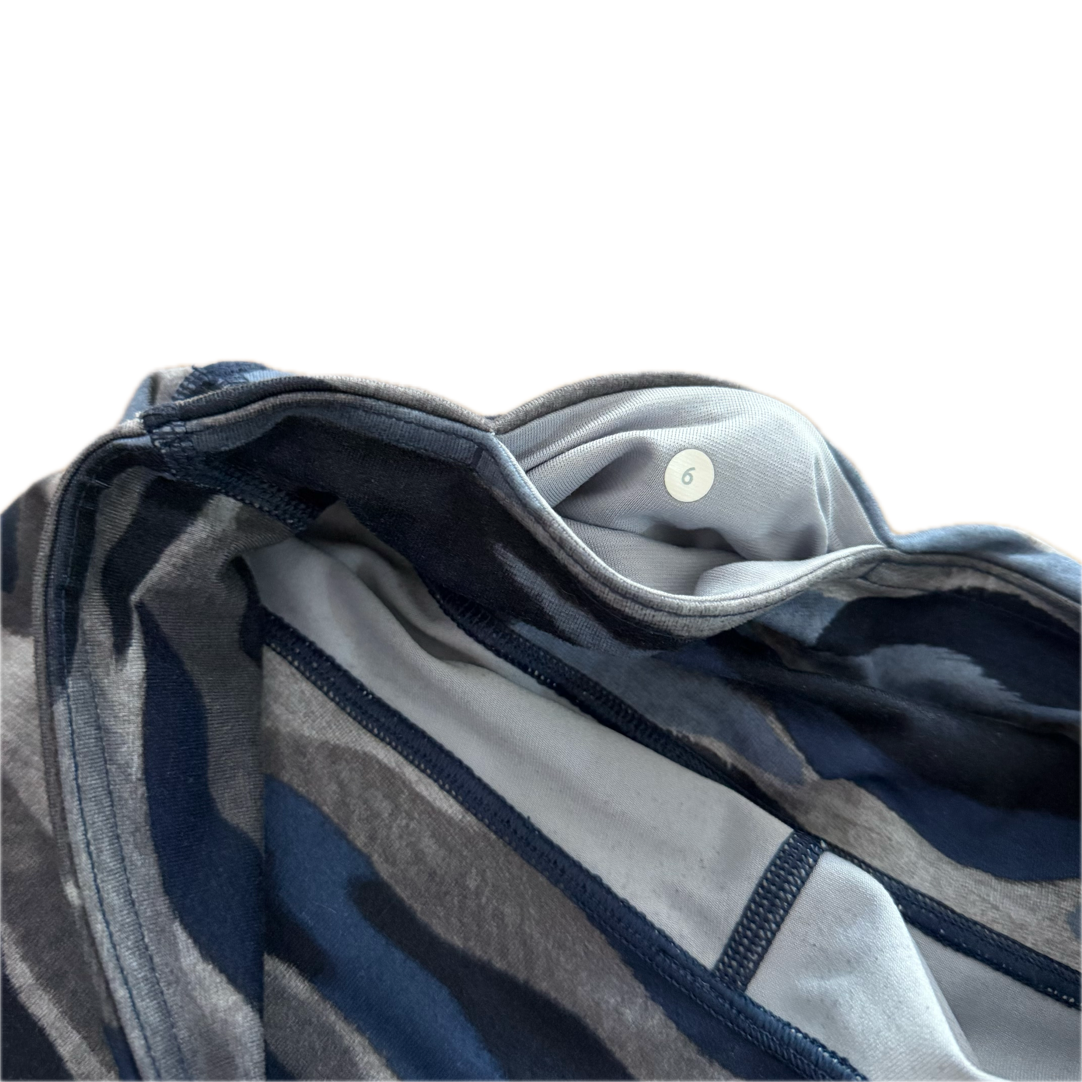 Legging 29" Lululemon talla 6 camo azules tela Luxtreme™