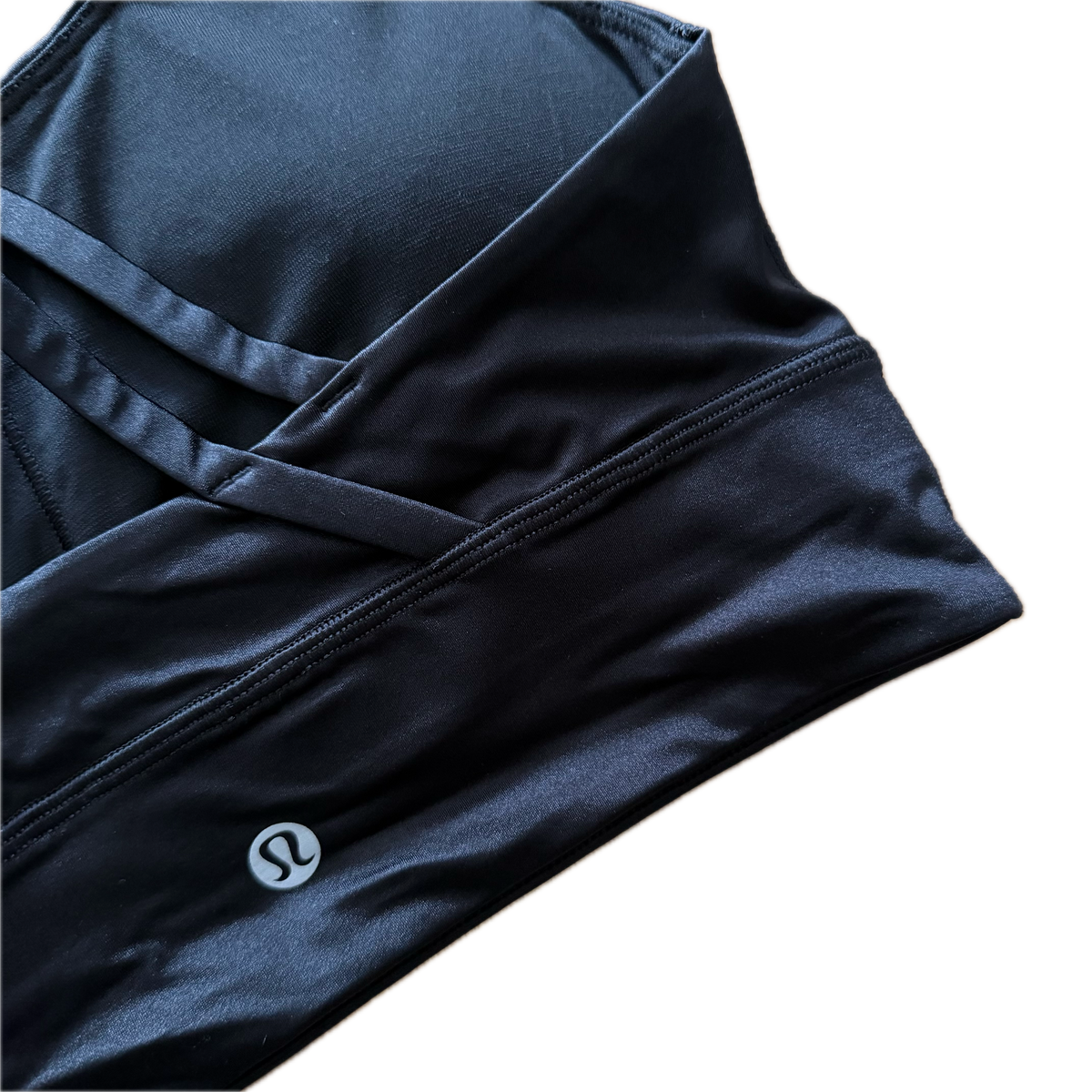 Top talla 6 negro brillosito