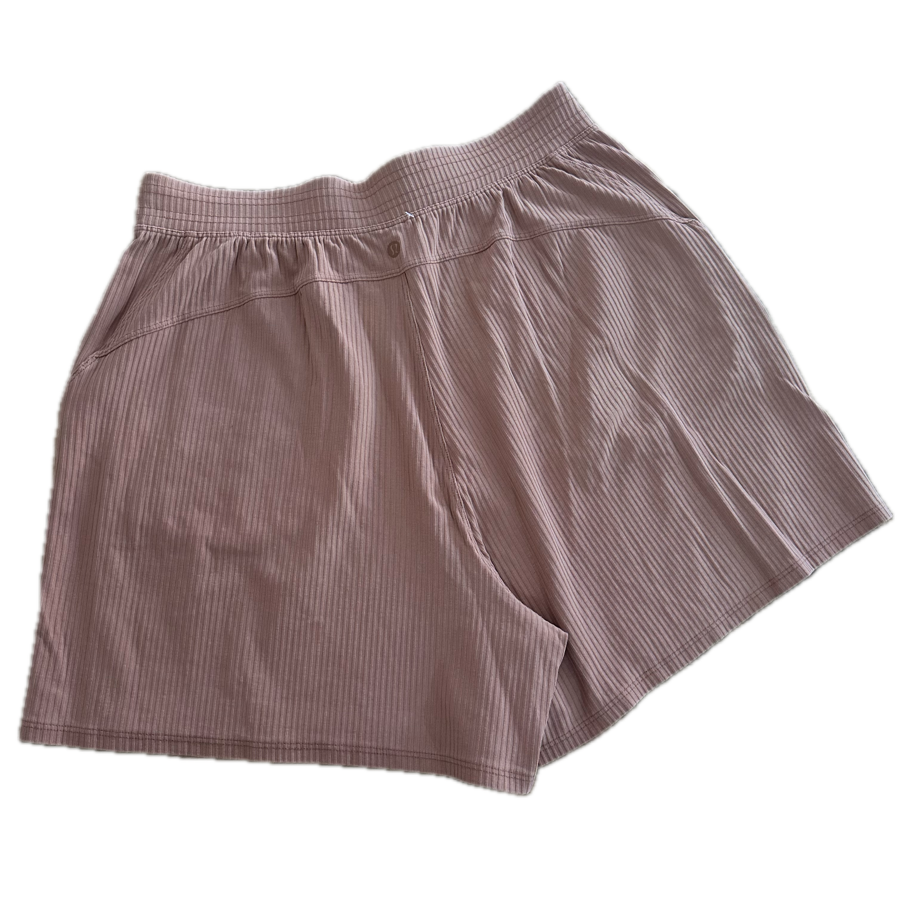 Short Lululemon XL salmón
