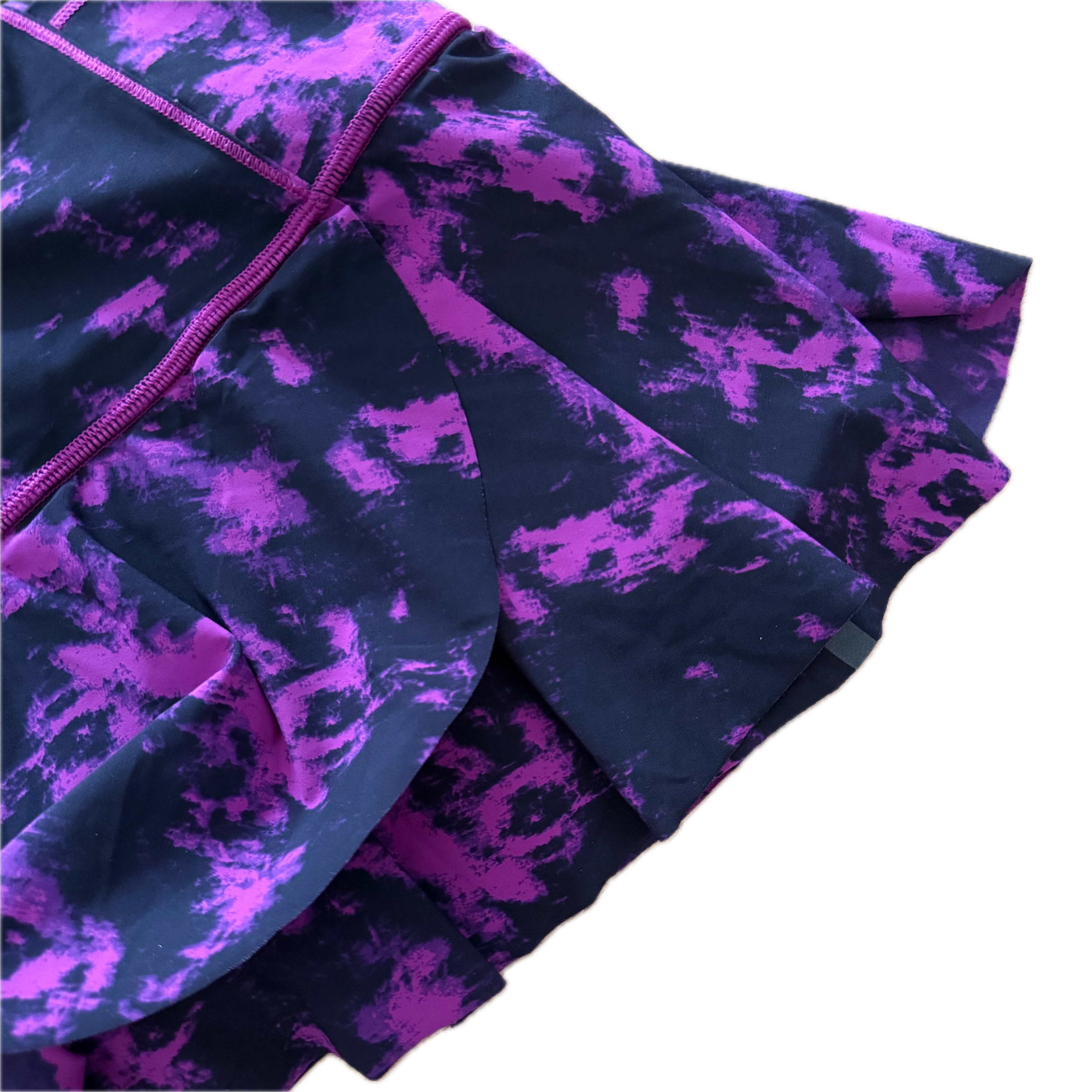 Falda talla 6 estampado morado con negro