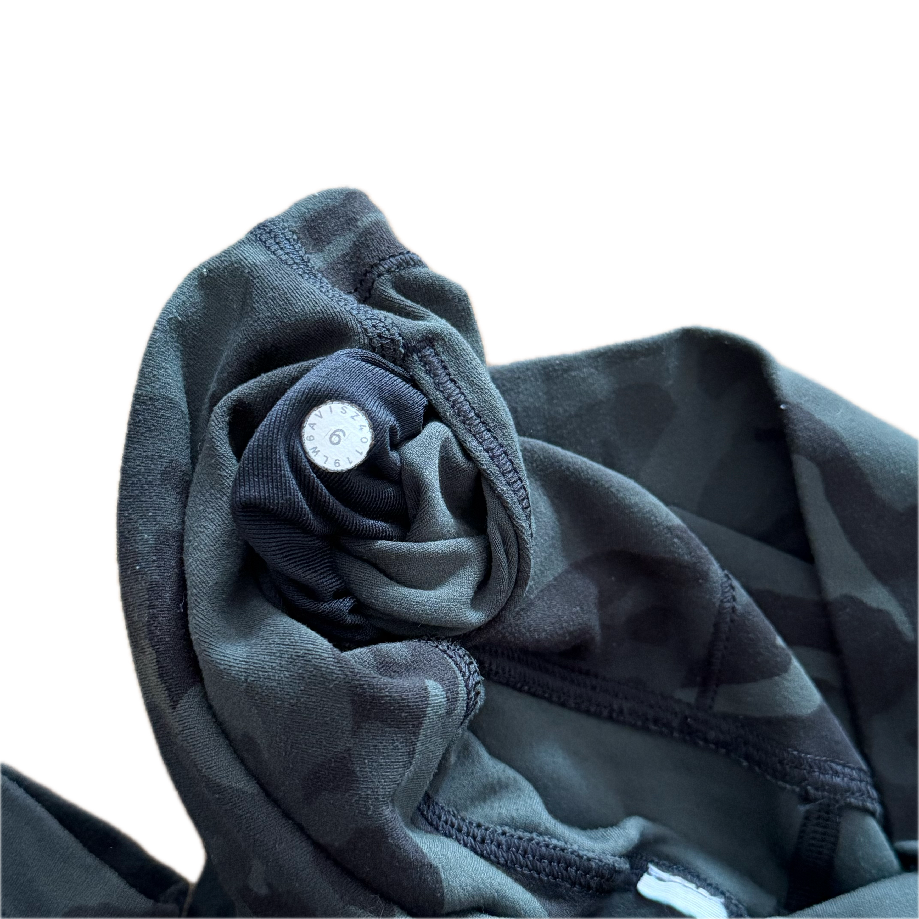 Legging 70 cm Lululemon talla 6 camo verde tela Nulu™